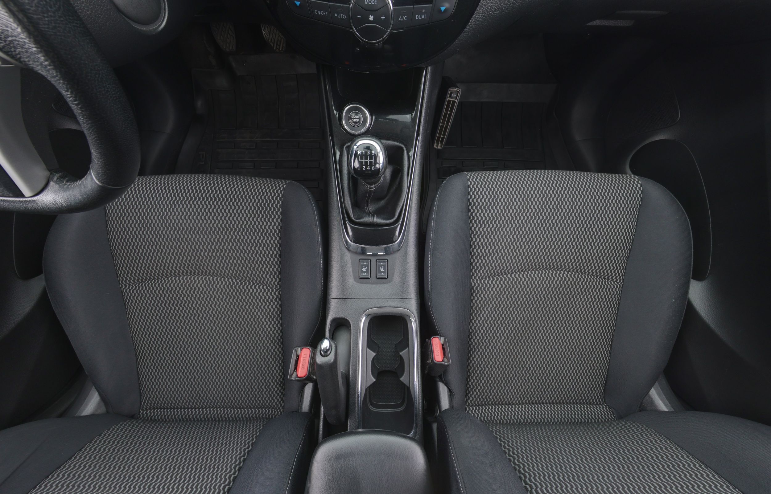 Nissan Pulsar 2015