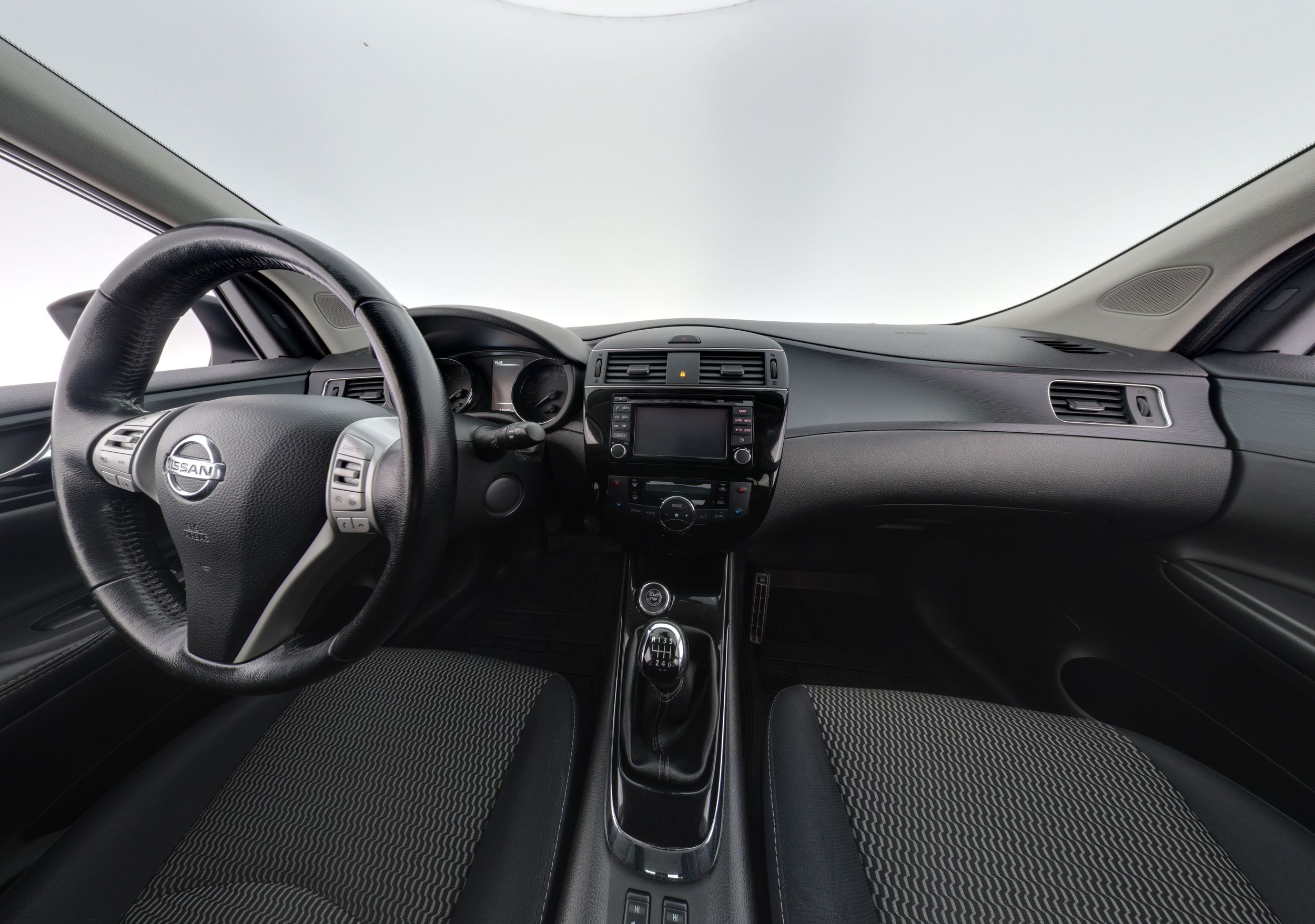 Nissan Pulsar 2015