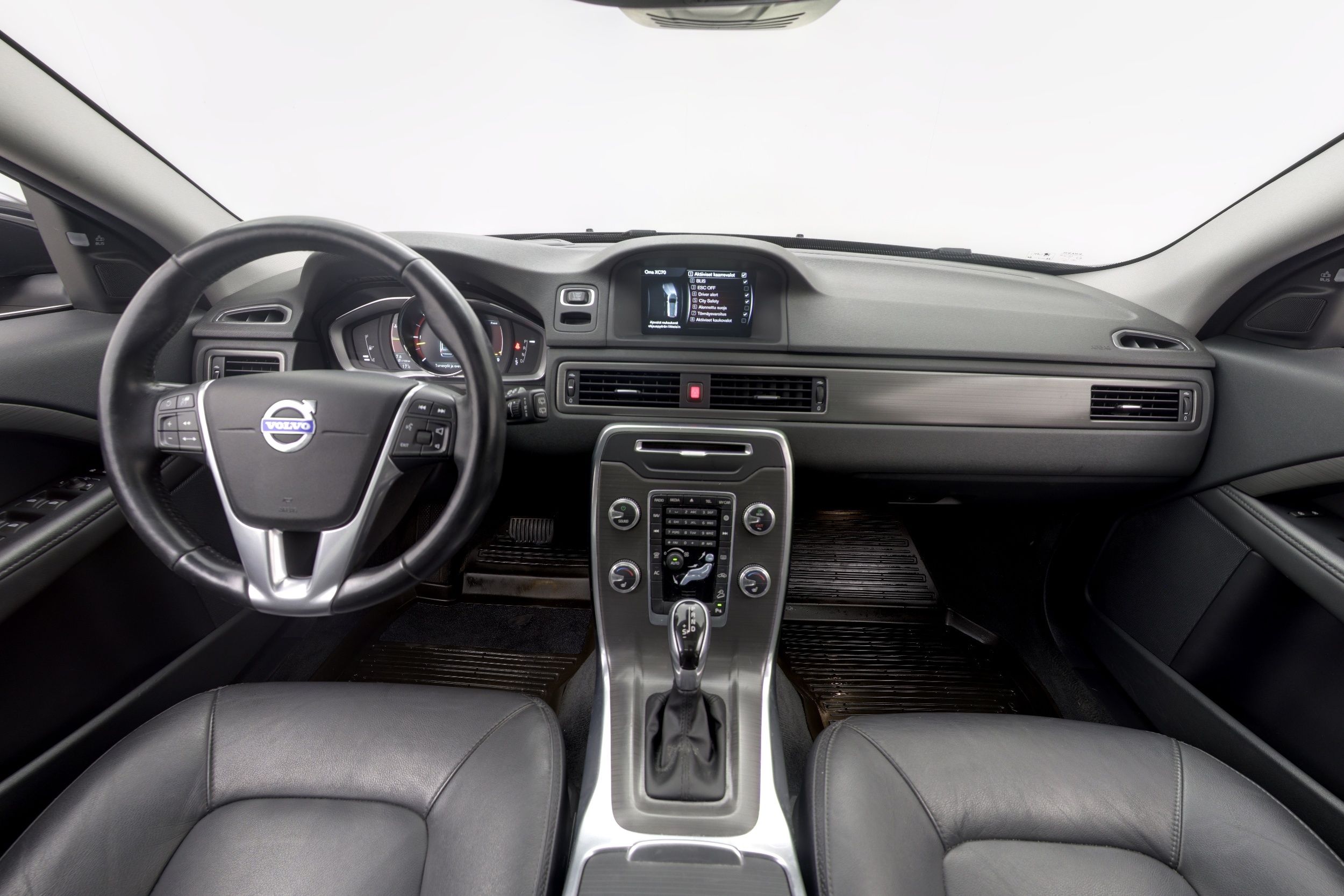 Volvo XC70 2015