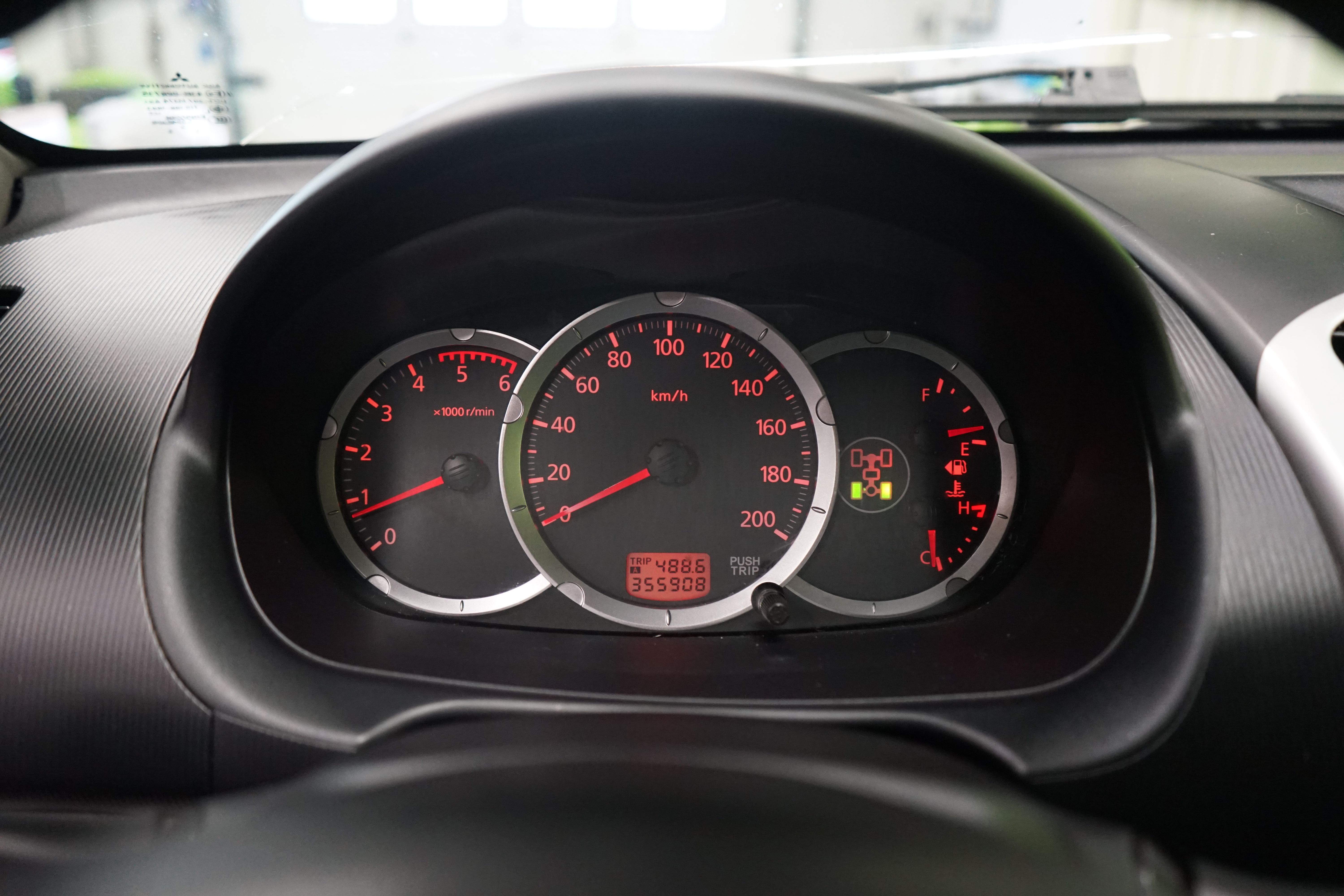 Mitsubishi L200 2013