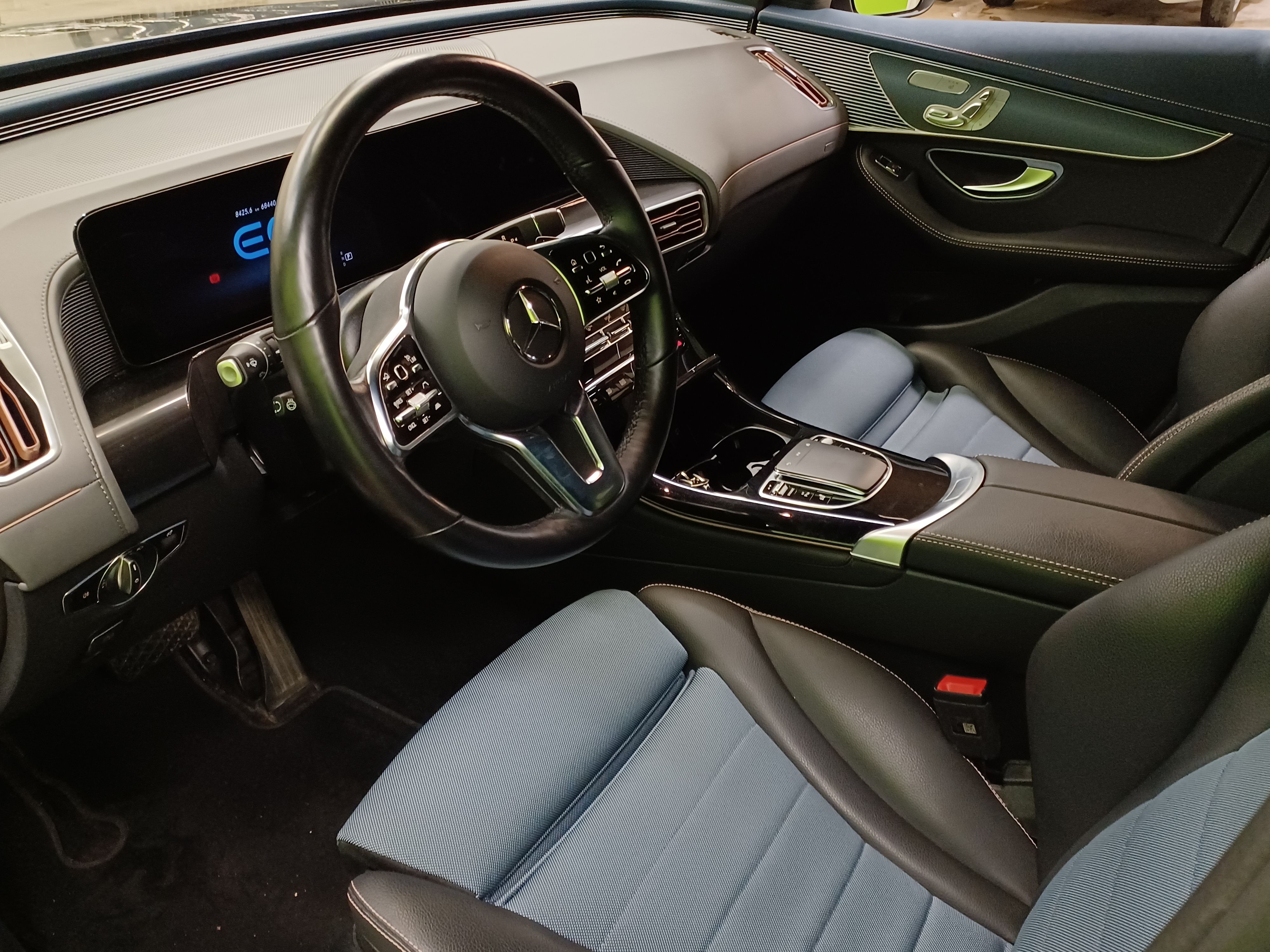 Mercedes-Benz EQC 2022