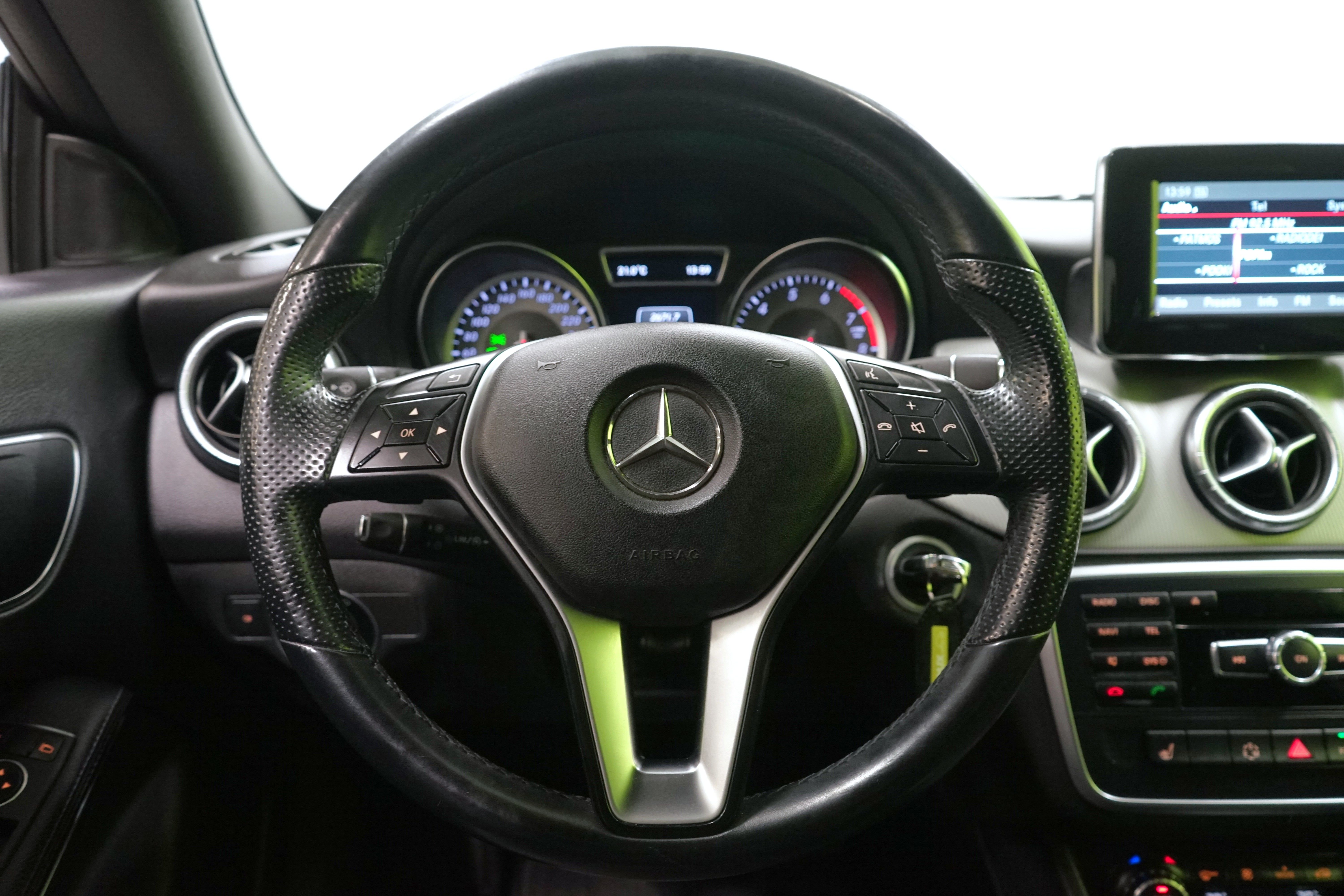 Mercedes-Benz CLA 2013