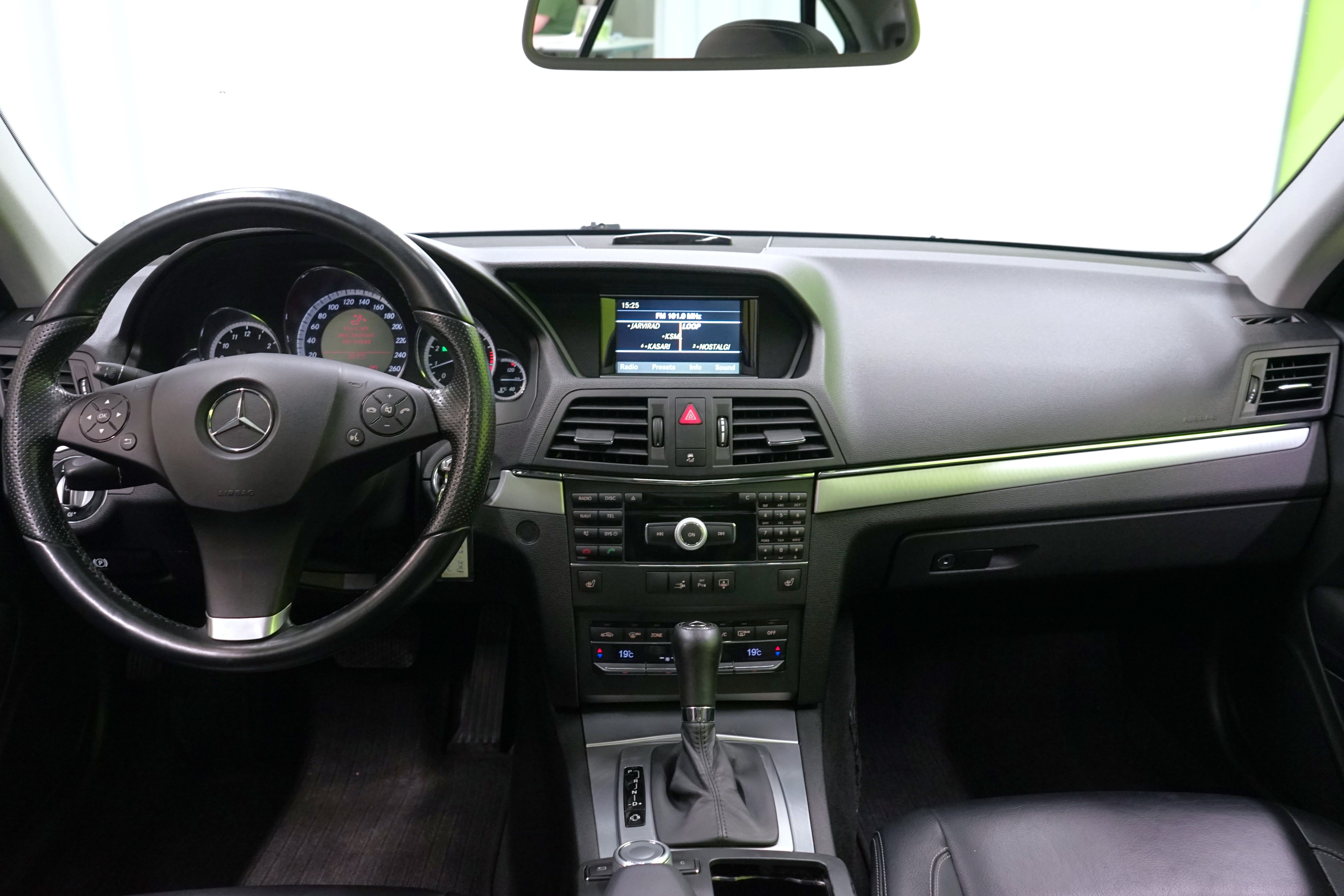 Mercedes-Benz E 2010