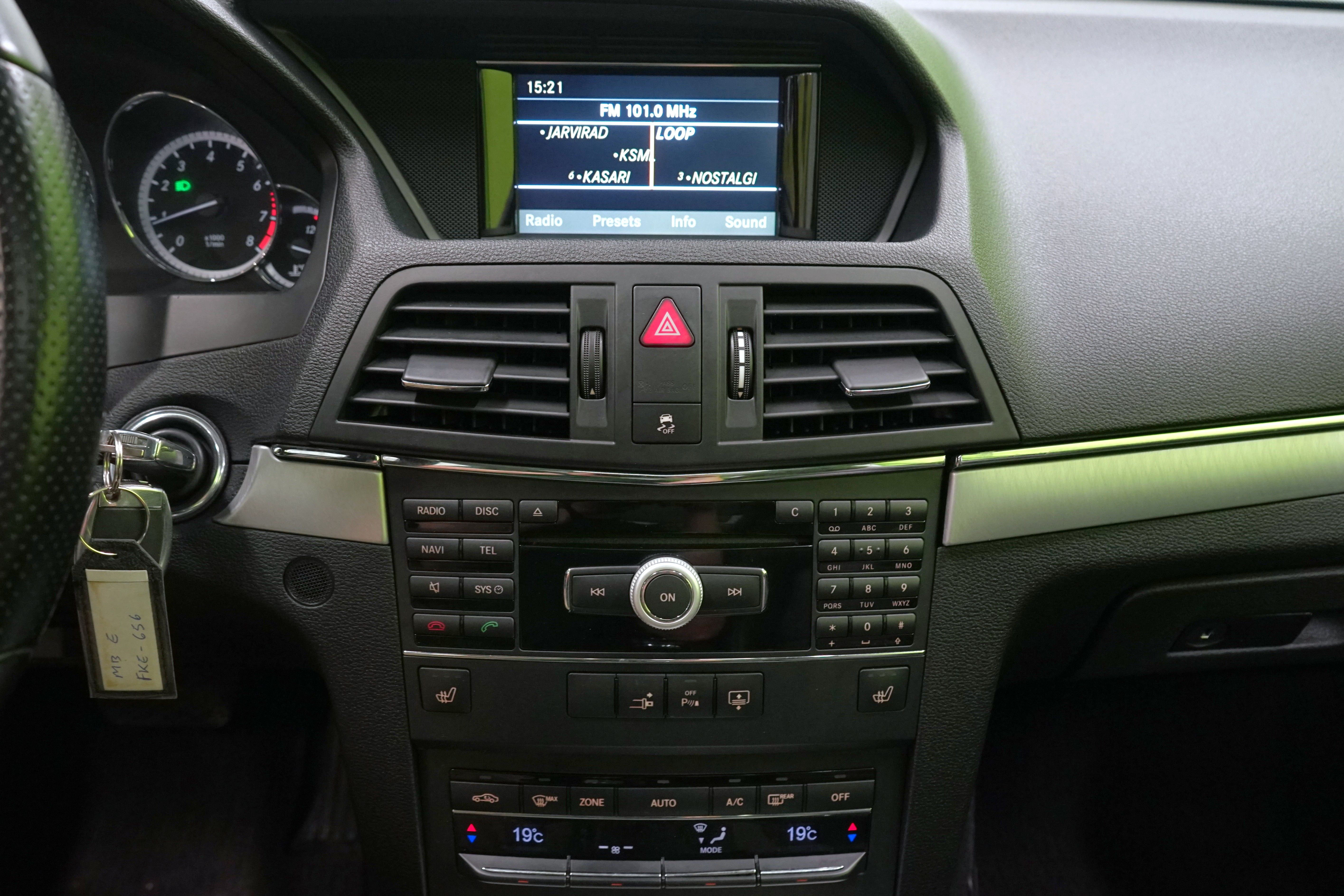 Mercedes-Benz E 2010