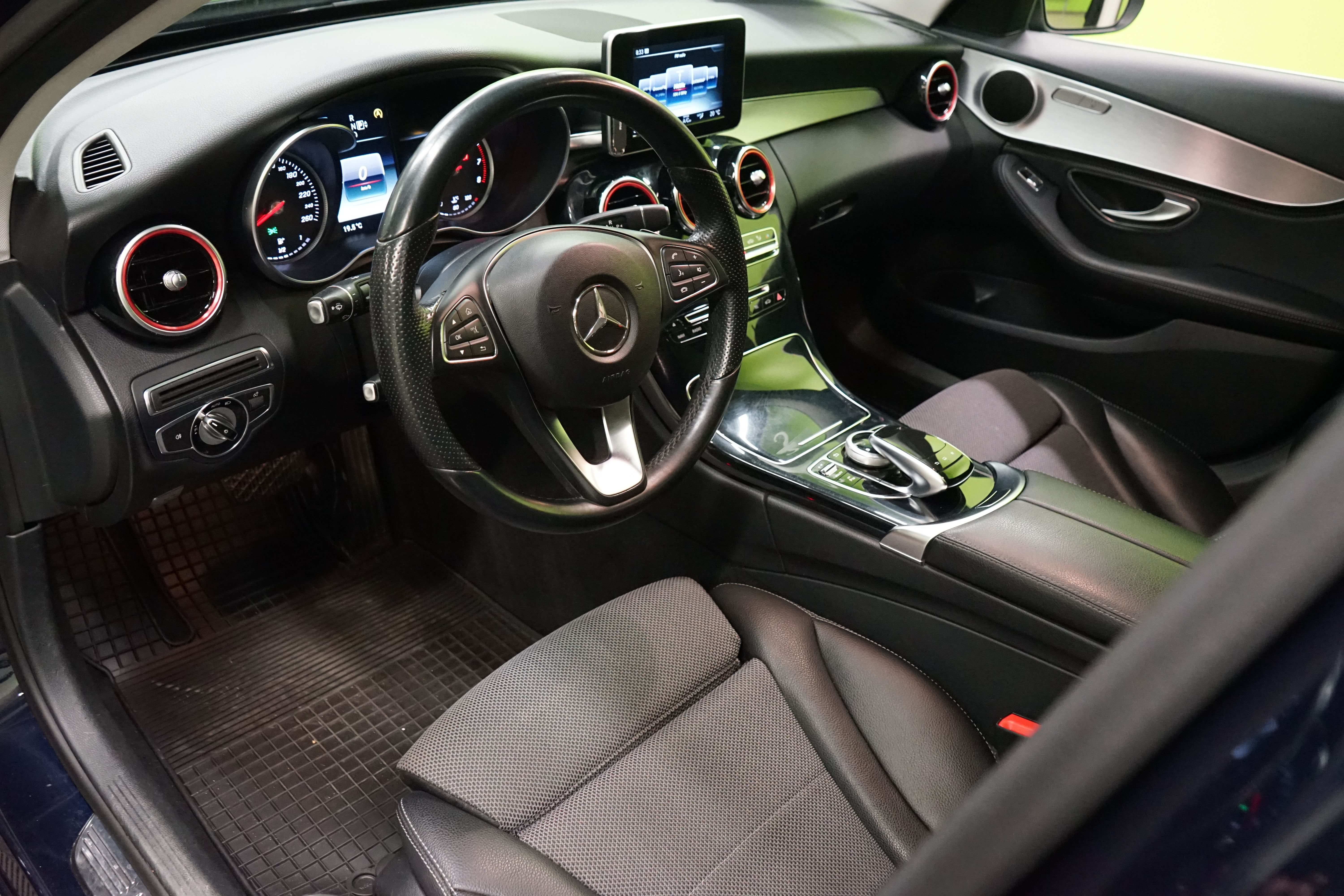 Mercedes-Benz C 2015
