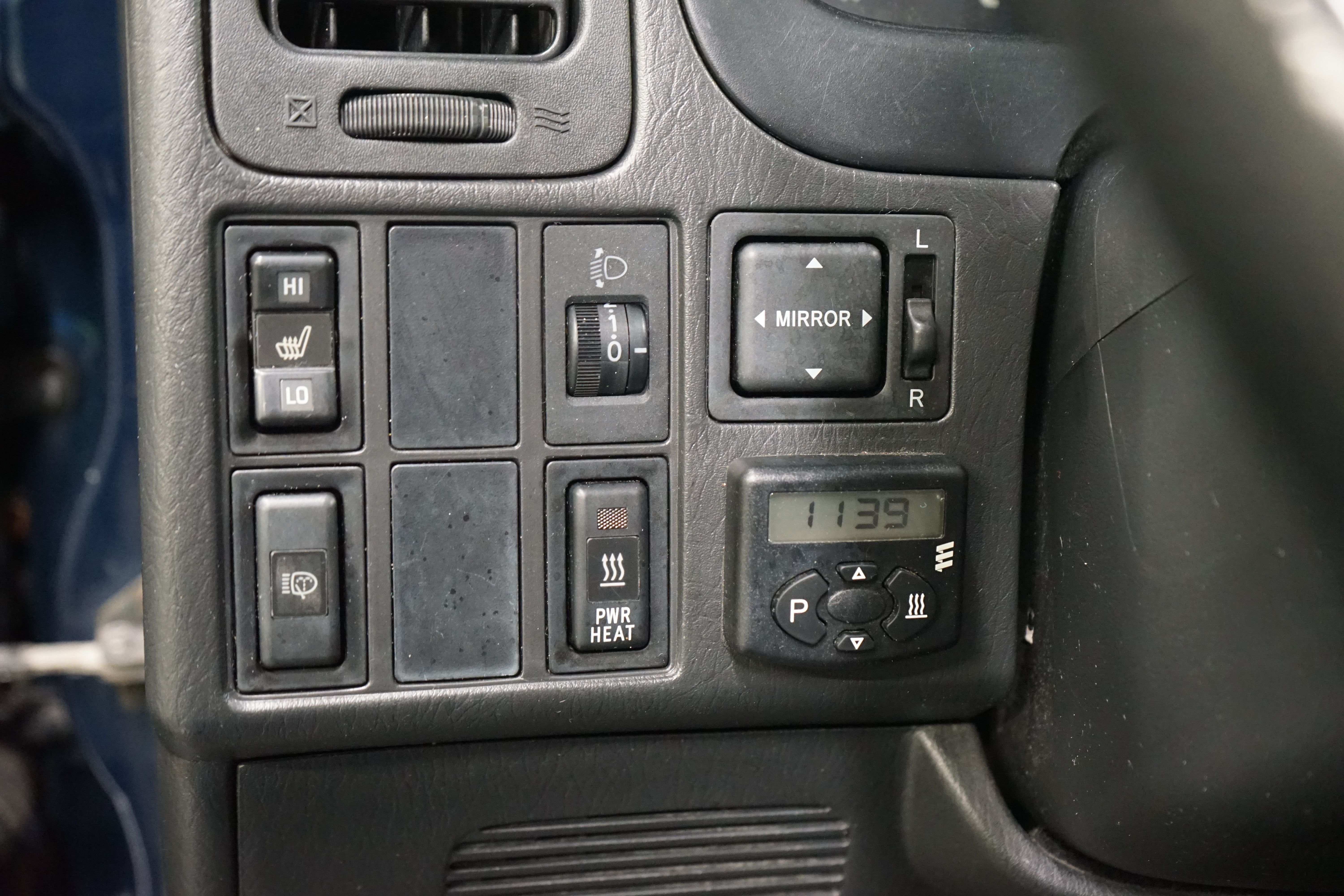 Toyota Hiace 2011