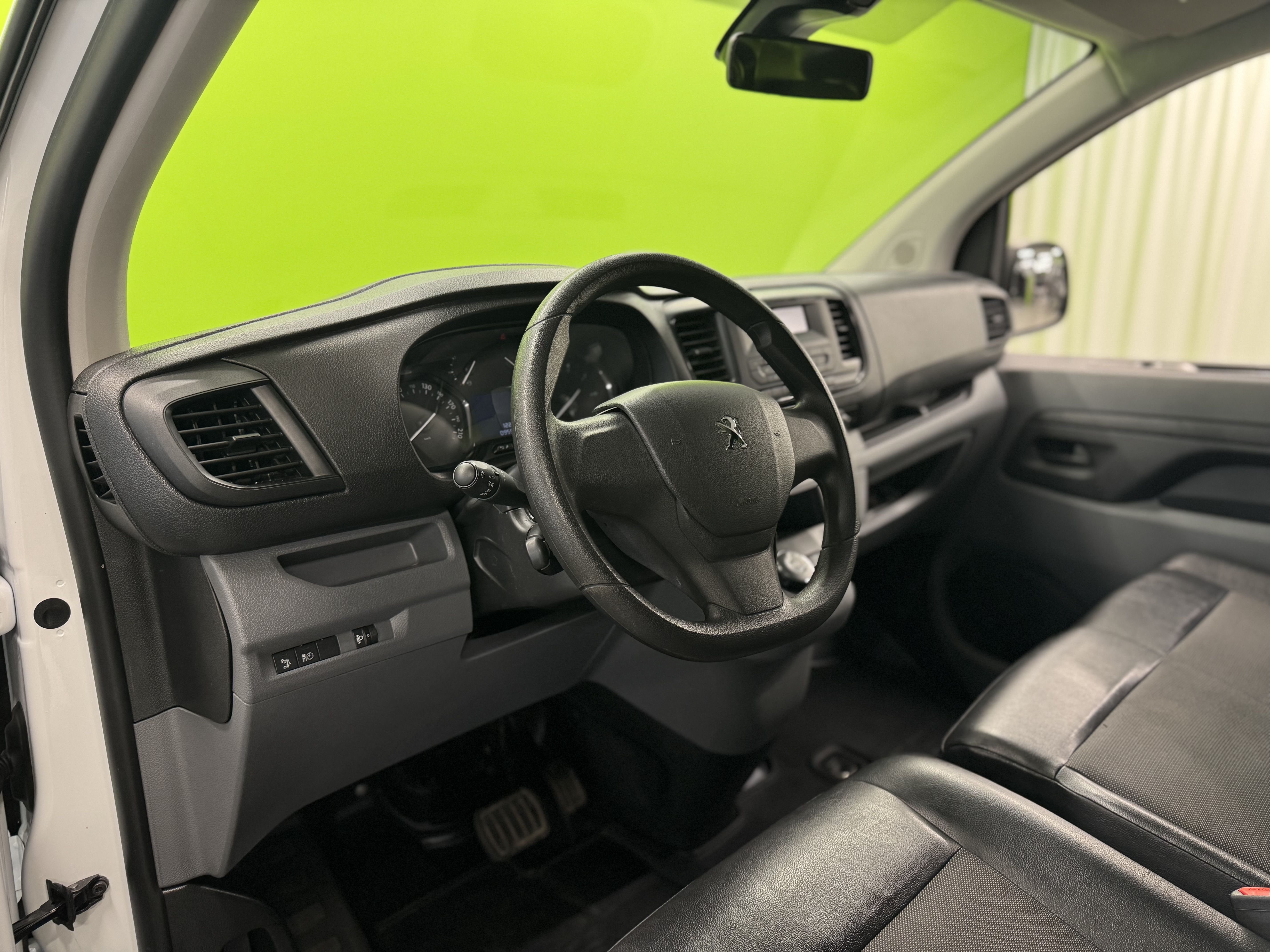 Peugeot Expert 2021