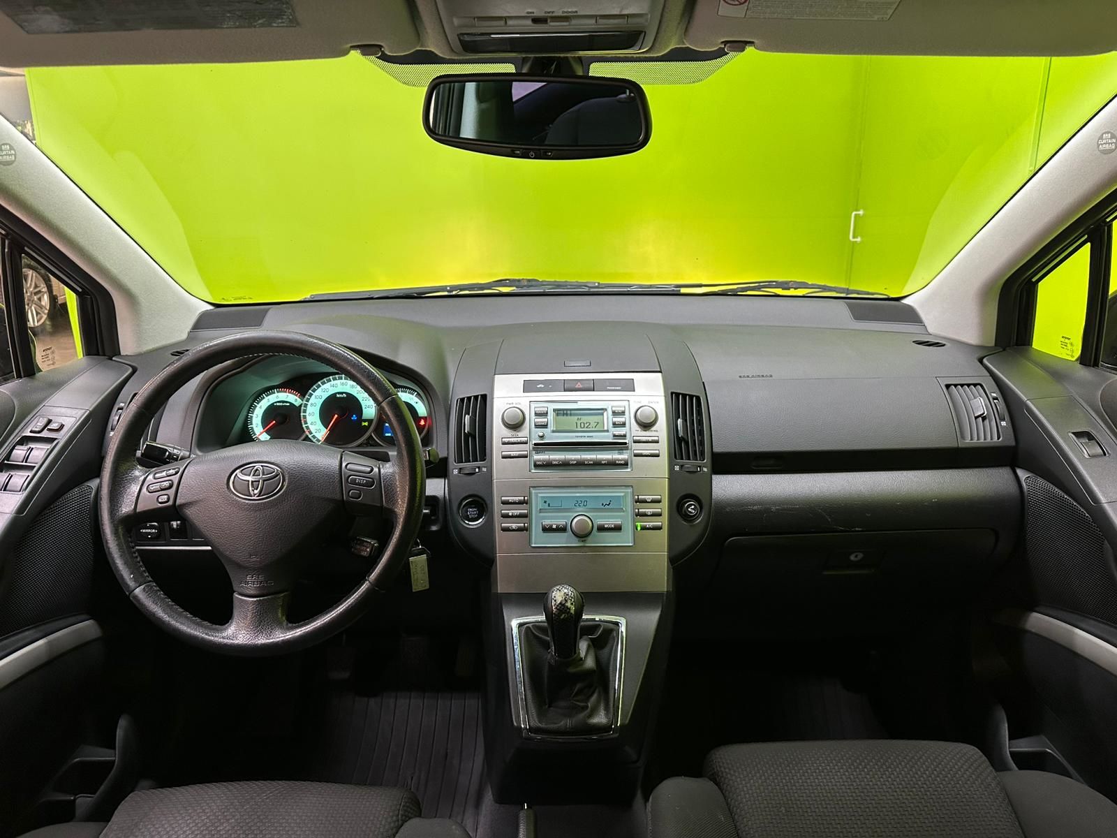 Toyota Corolla Verso 2005