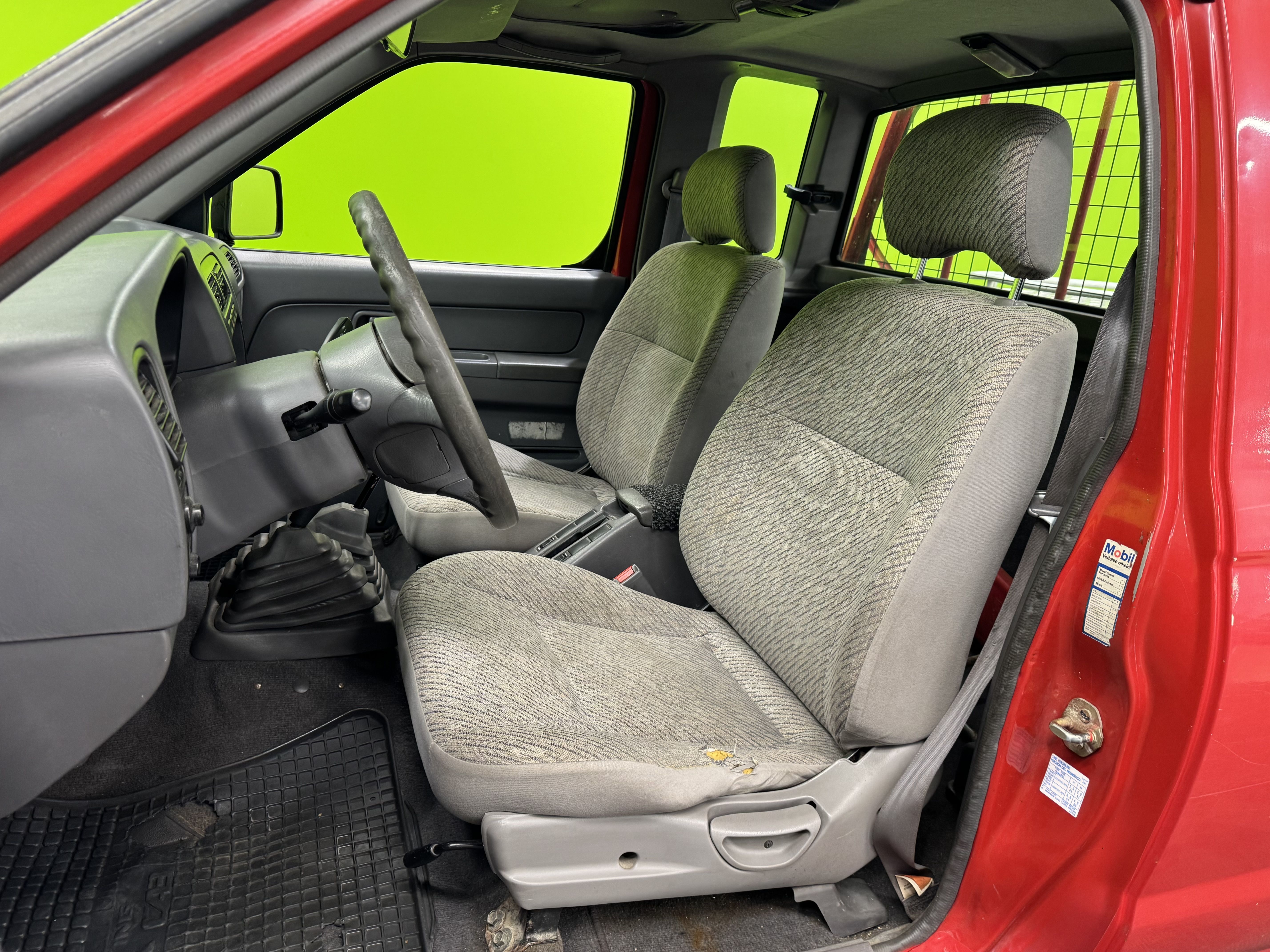 Nissan King Cab 1998