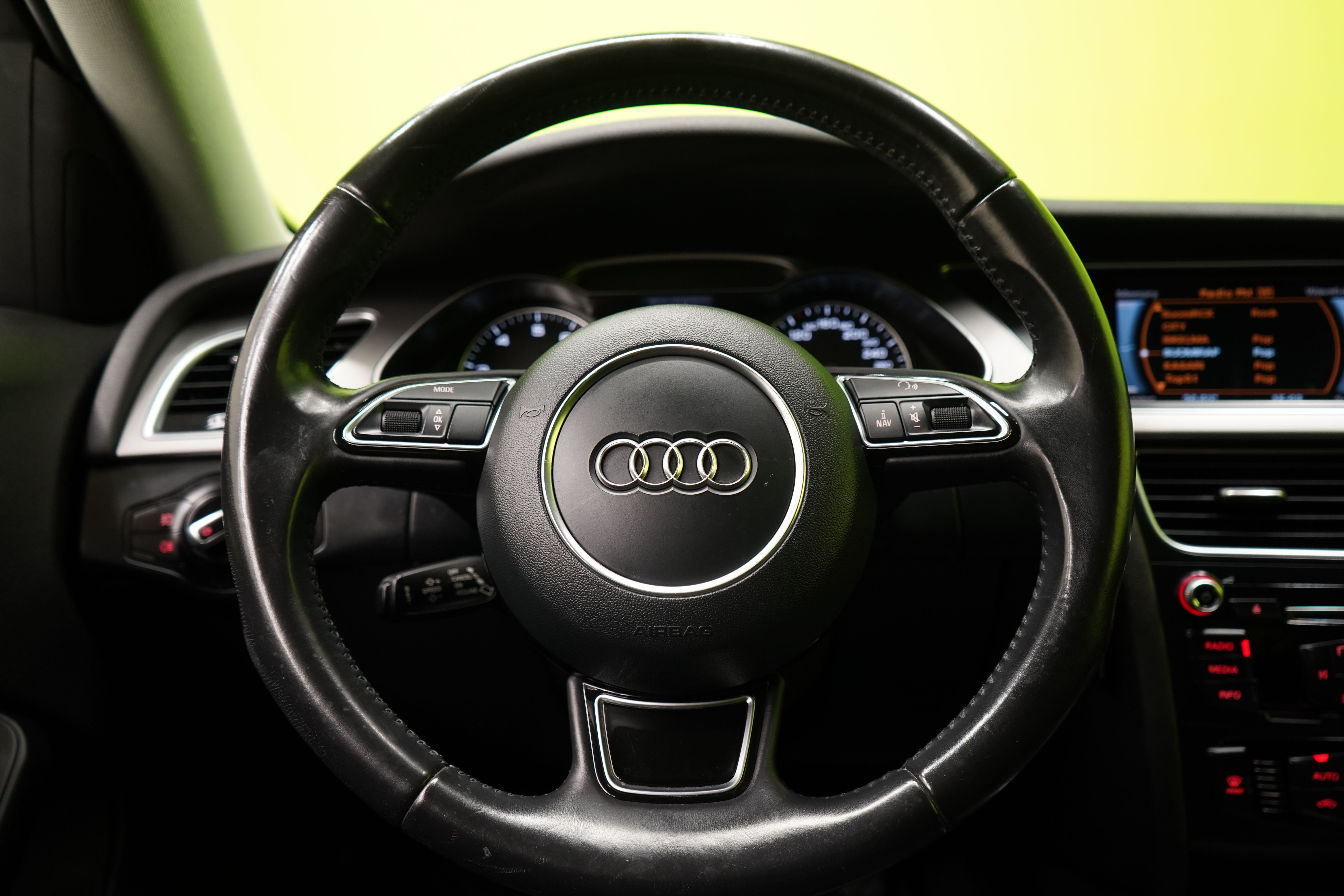 Audi A4 2014