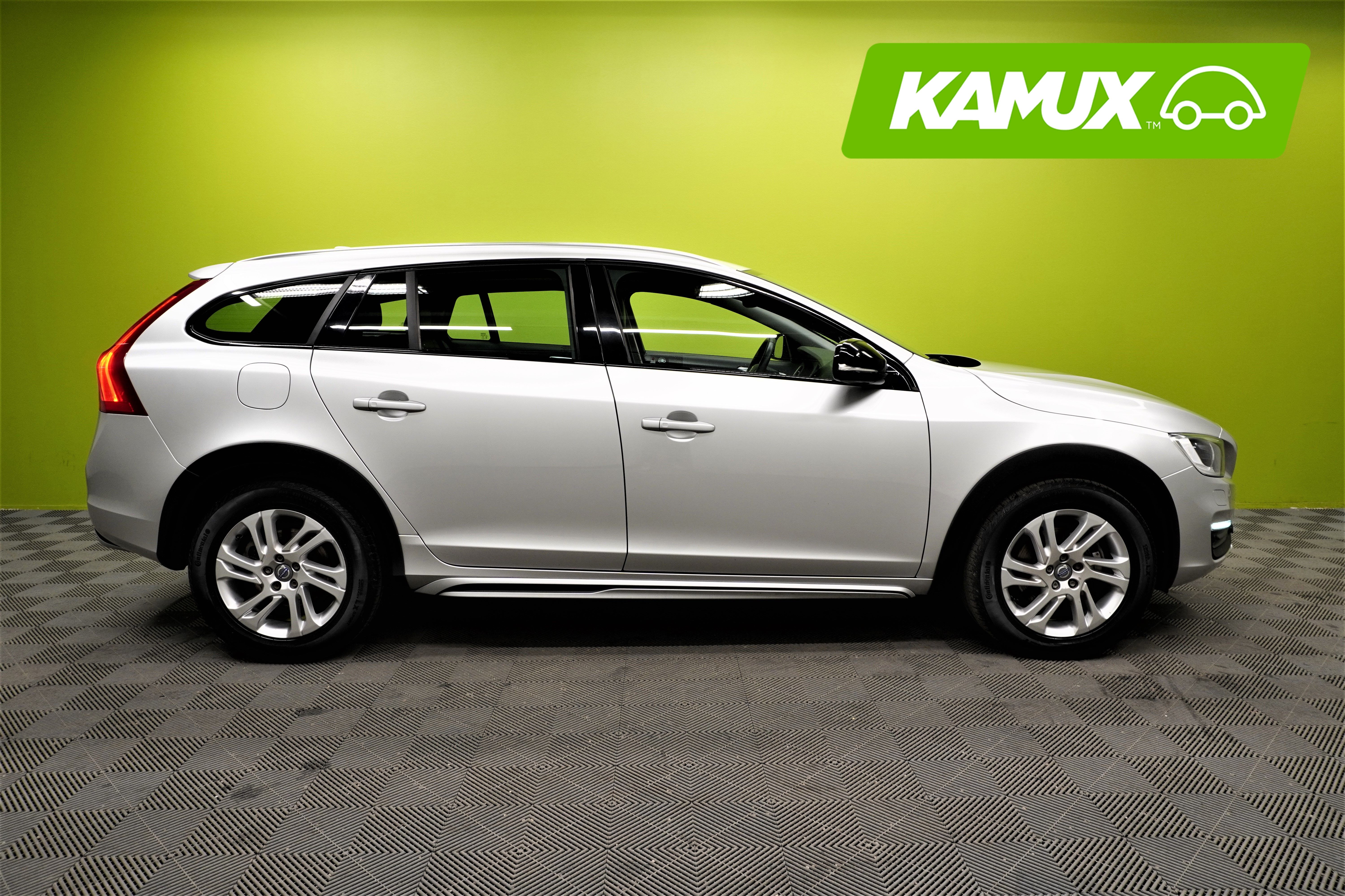 Volvo V60 Cross Country 2017
