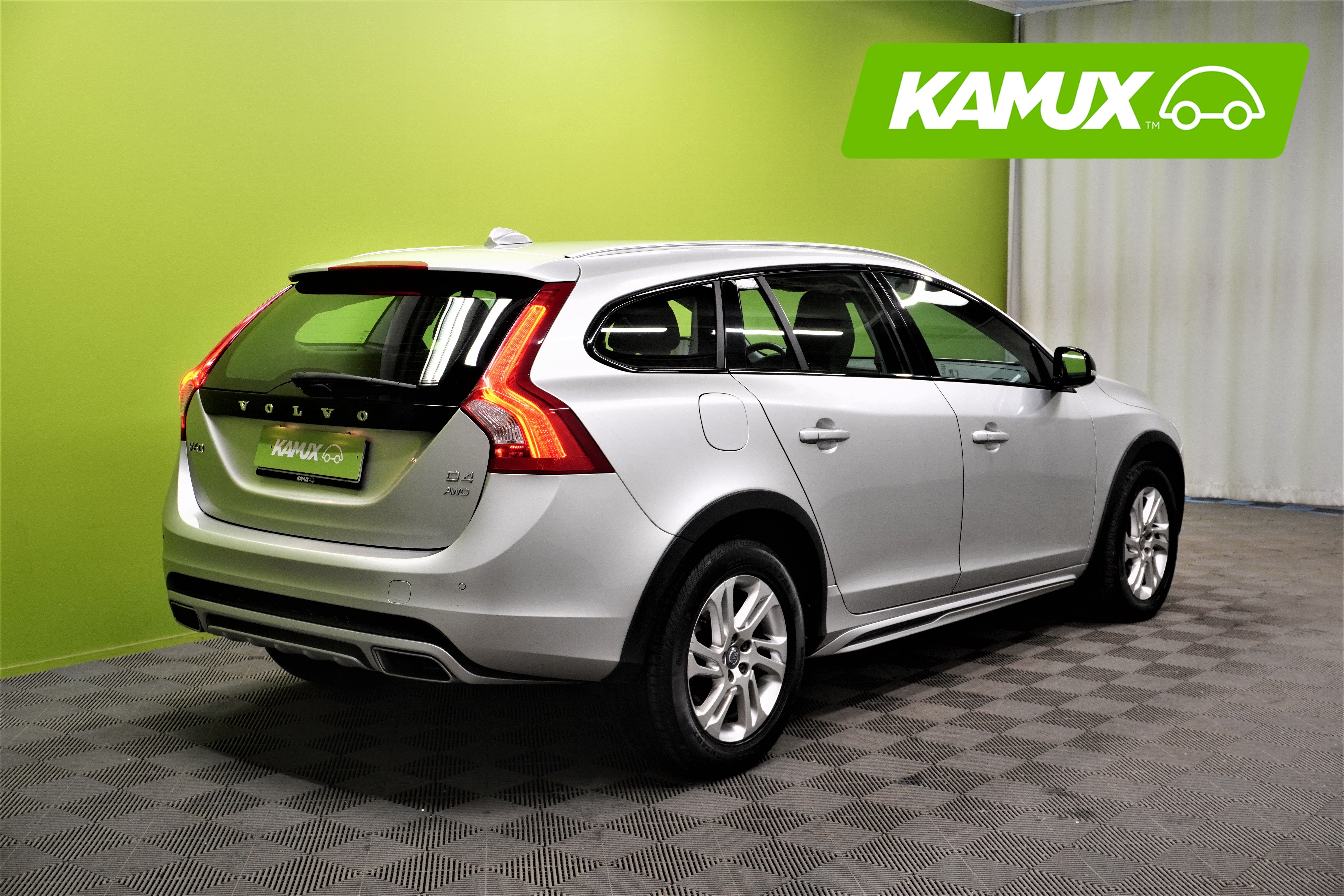Volvo V60 Cross Country 2017