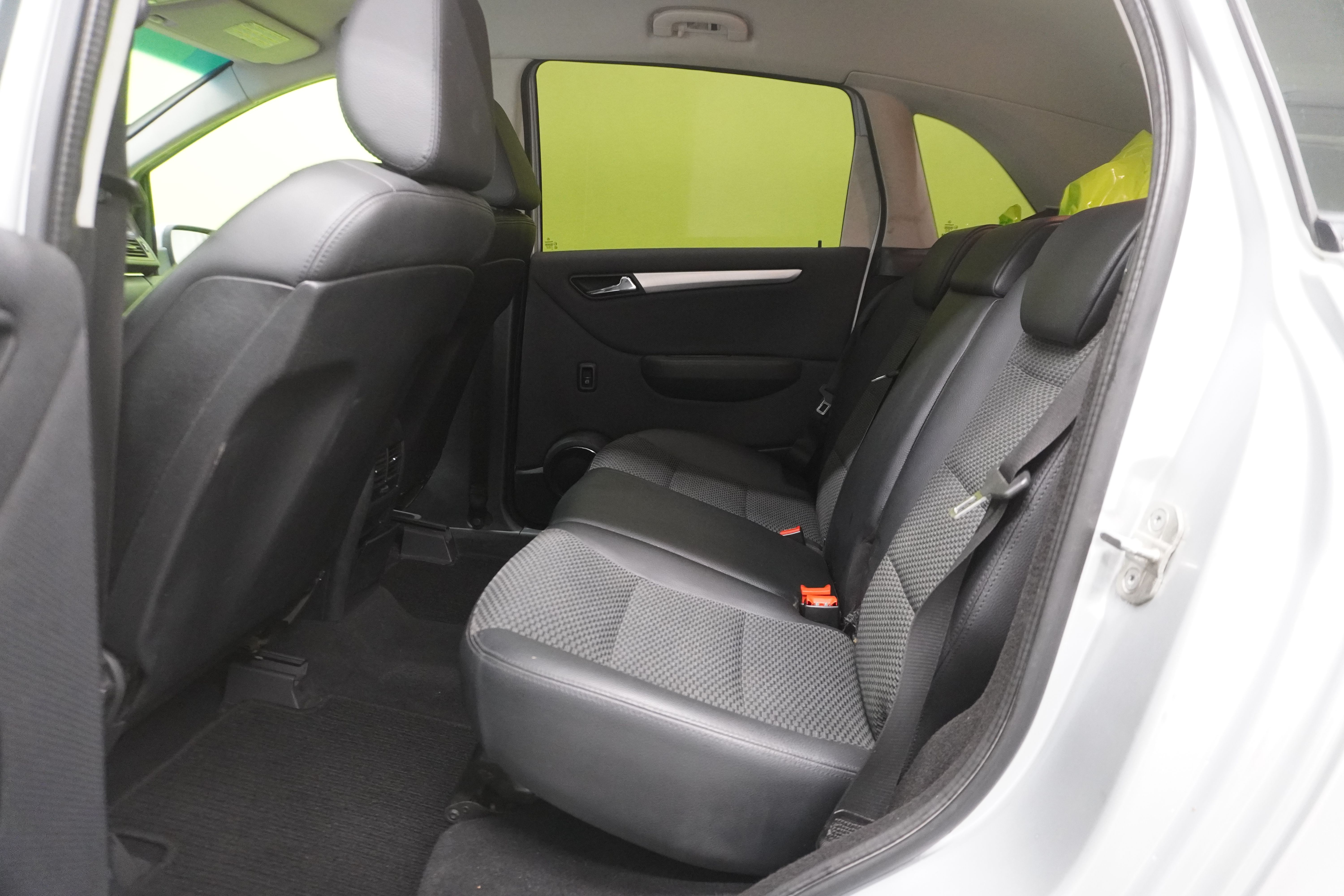 Mercedes-Benz B 2010