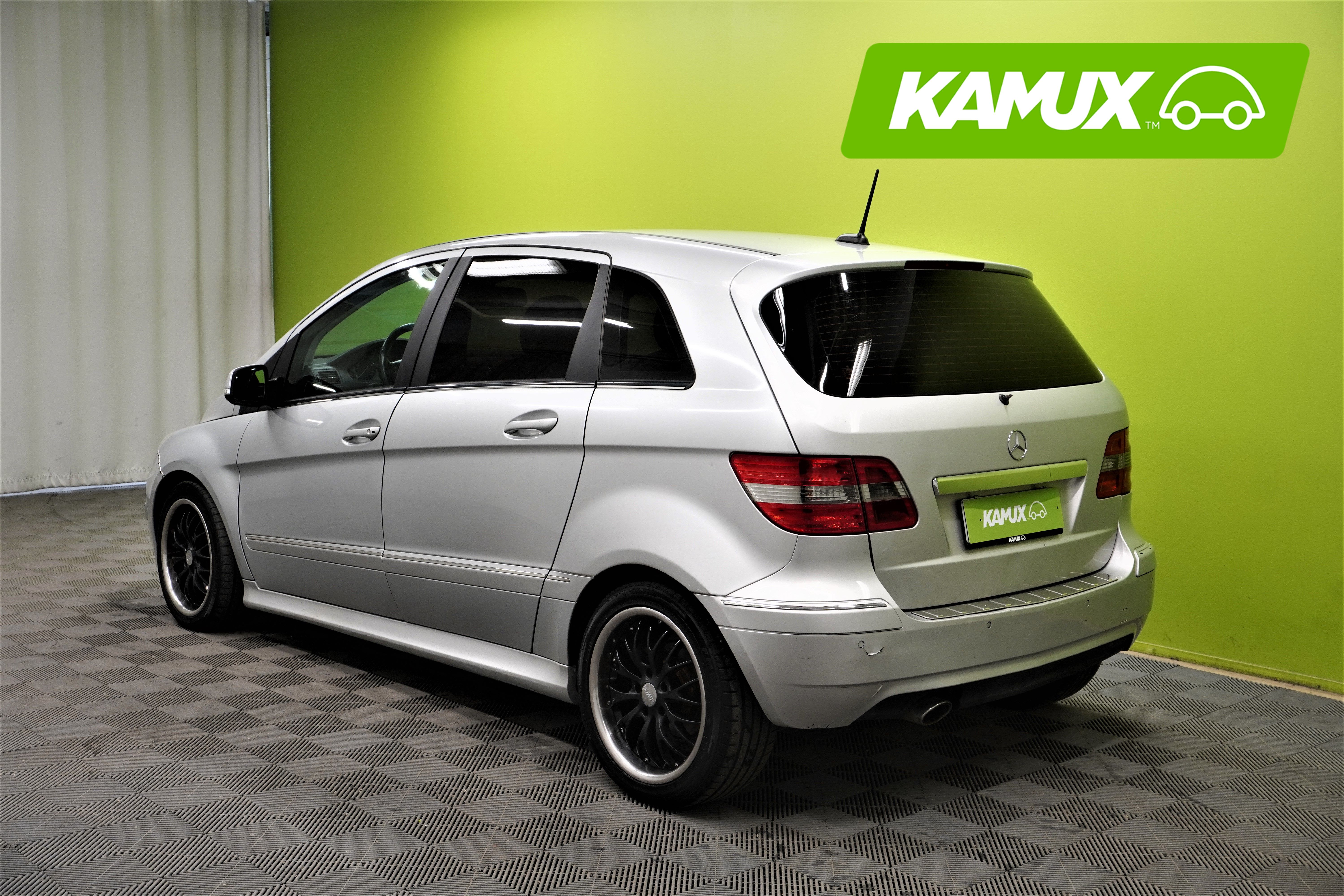 Mercedes-Benz B 2010