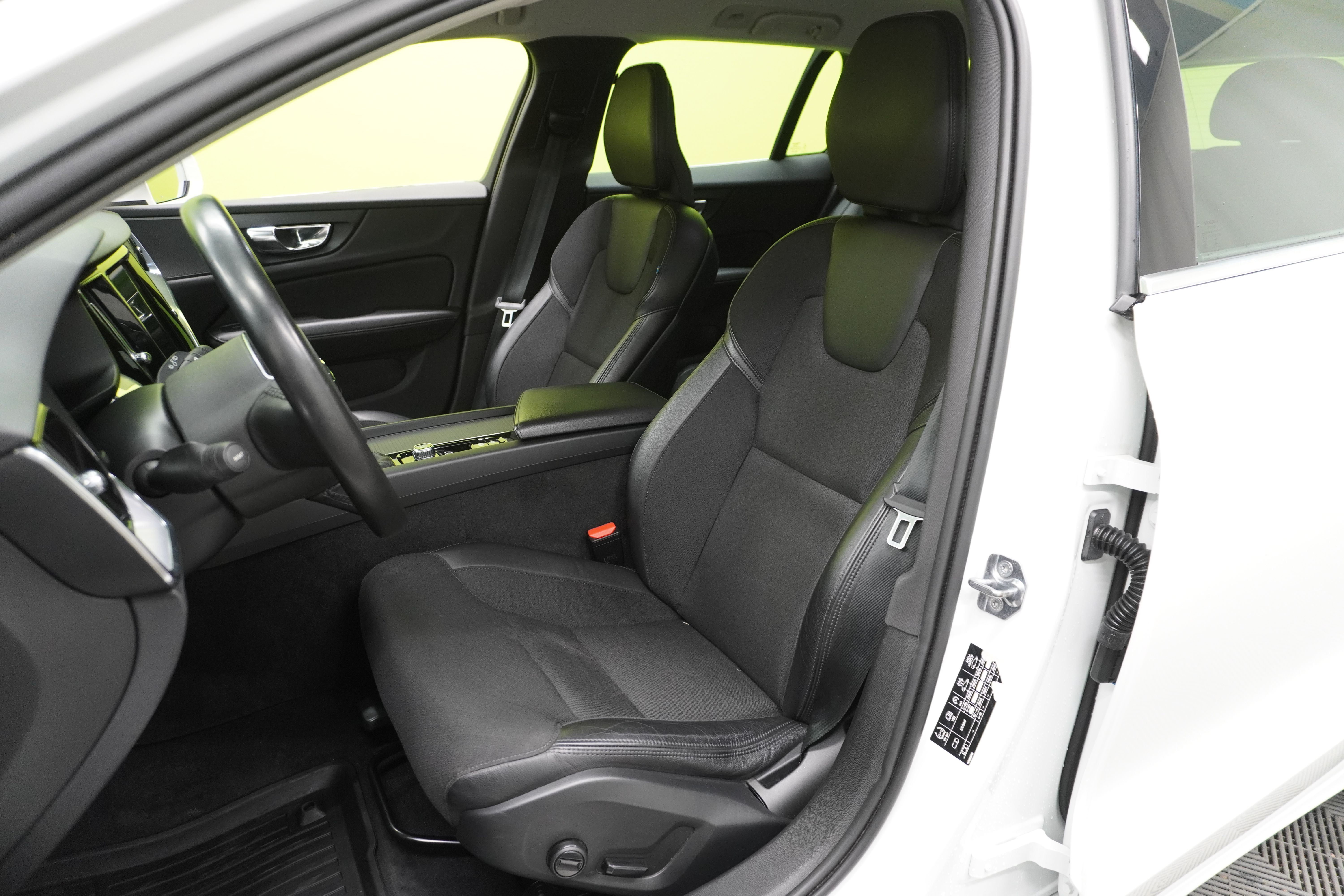 Volvo V60 2020