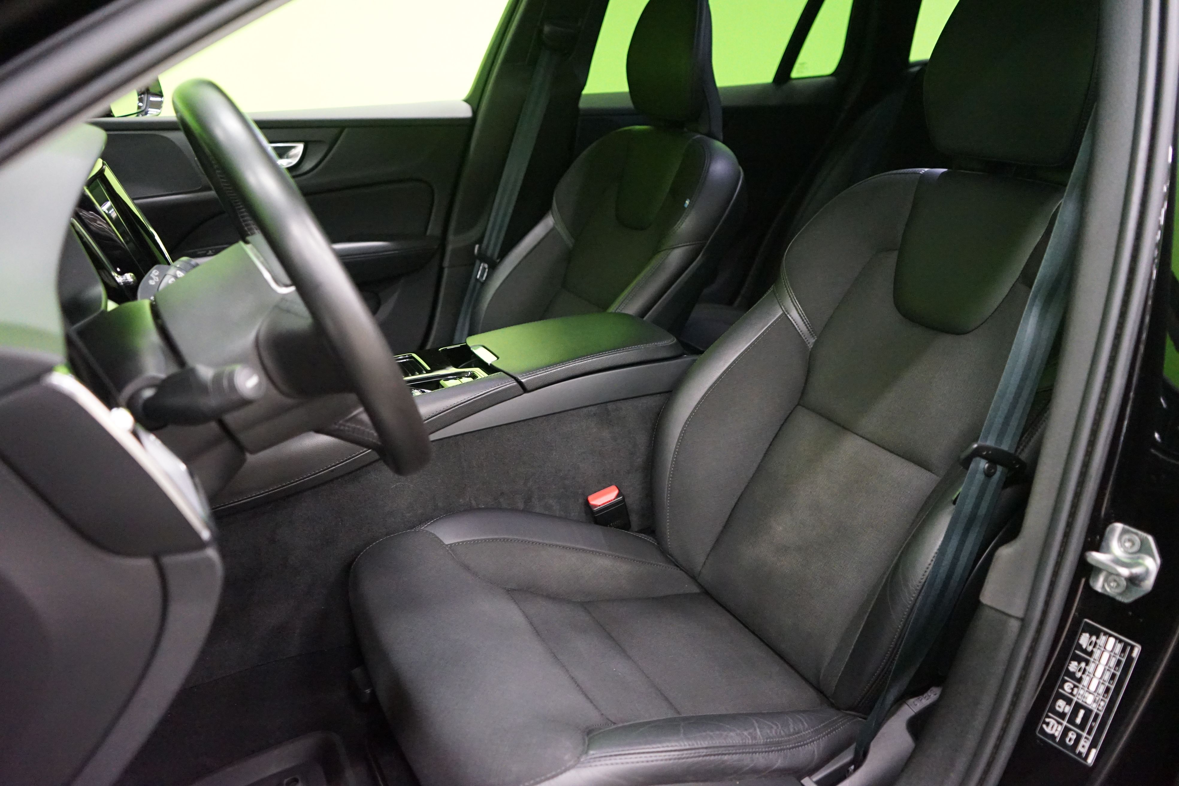 Volvo V60 2020