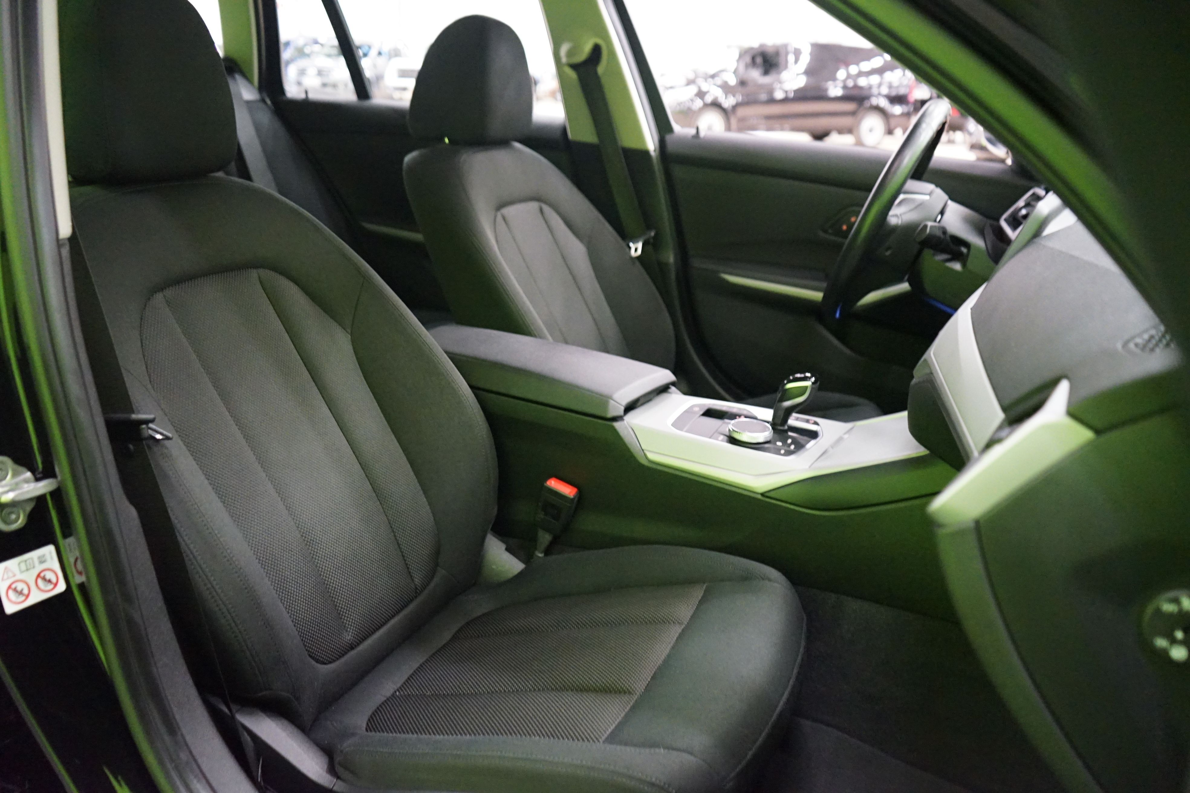 BMW 318 2020