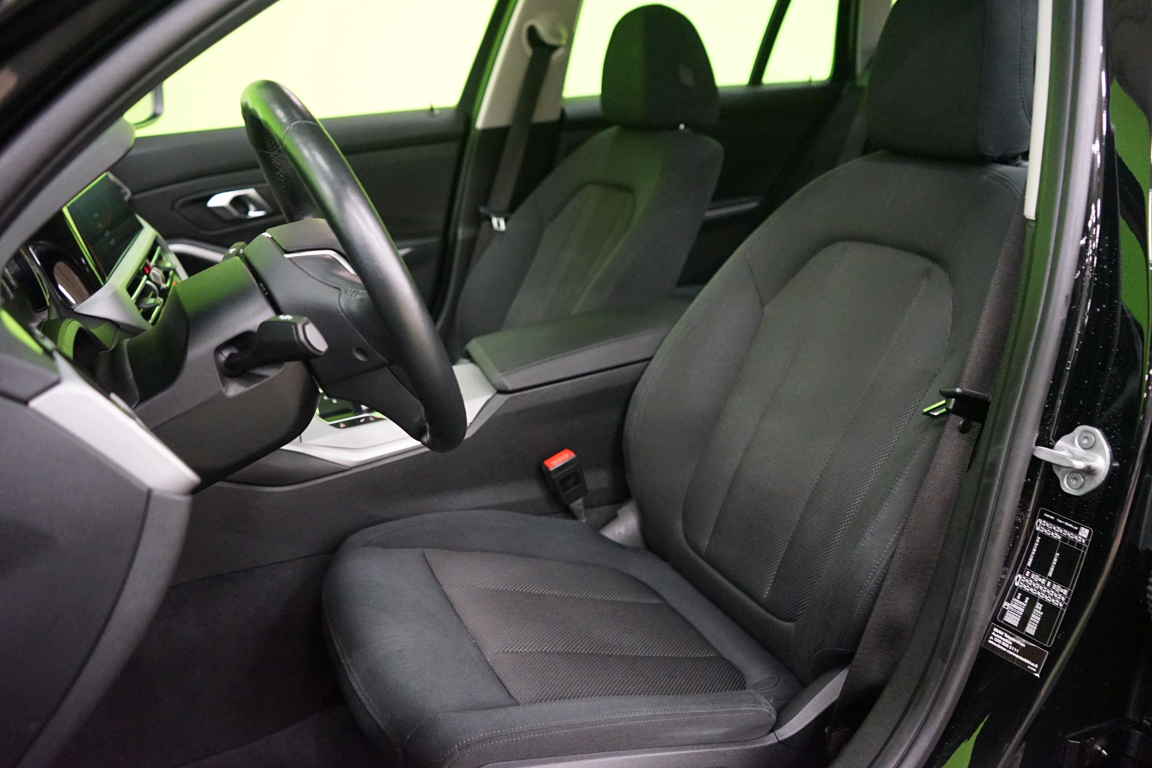 BMW 318 2020