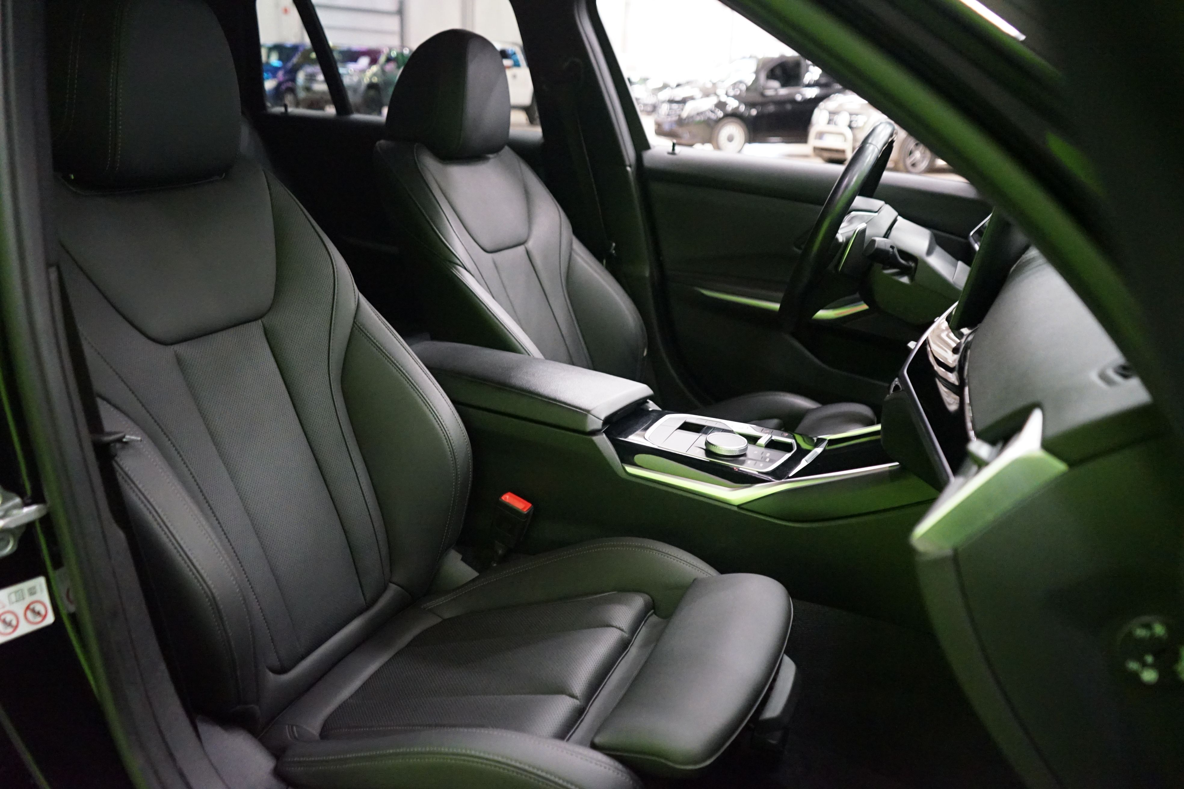 BMW 320 2023