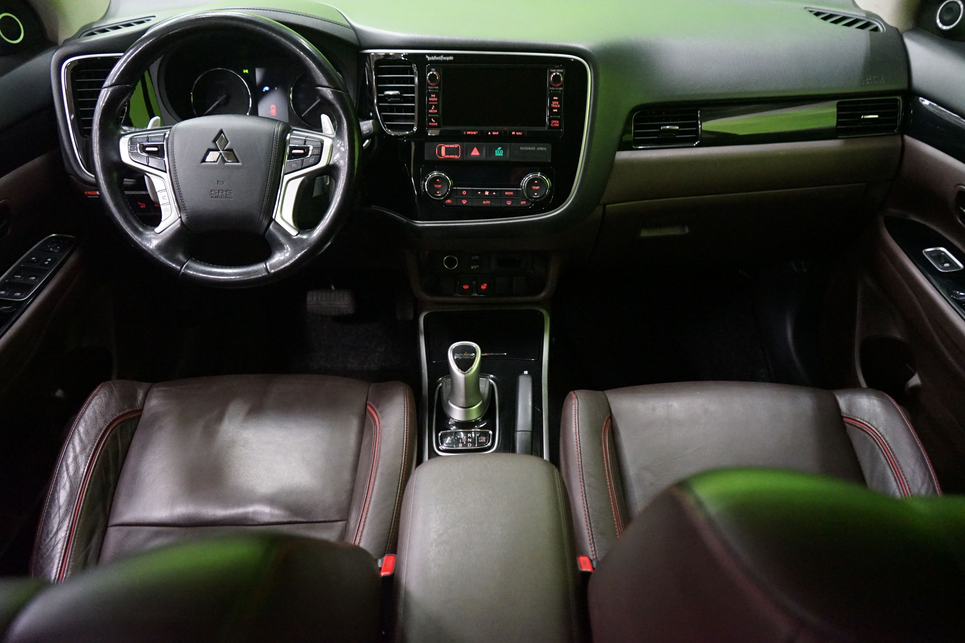 Mitsubishi Outlander PHEV 2017