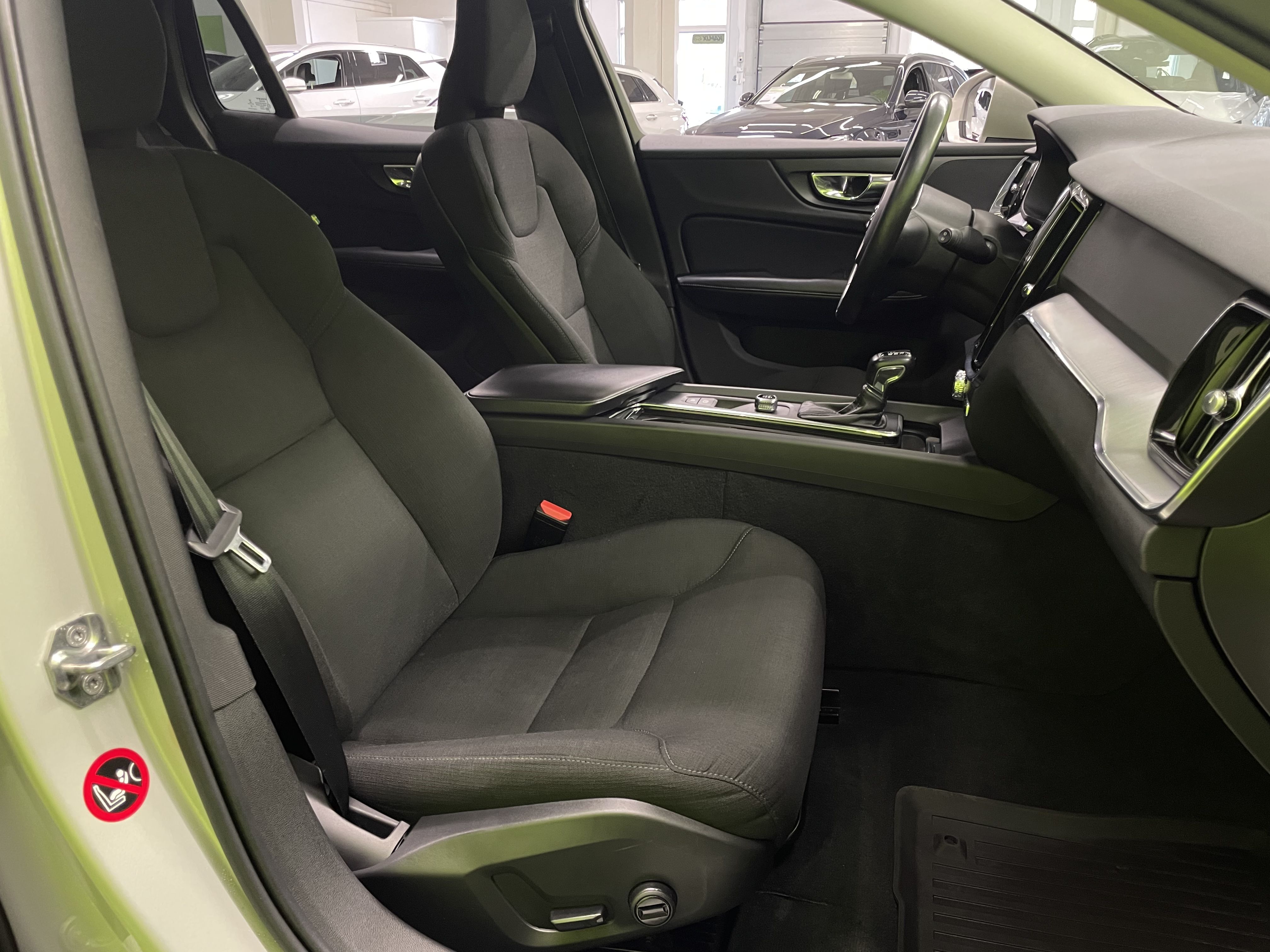 Volvo V60 2019