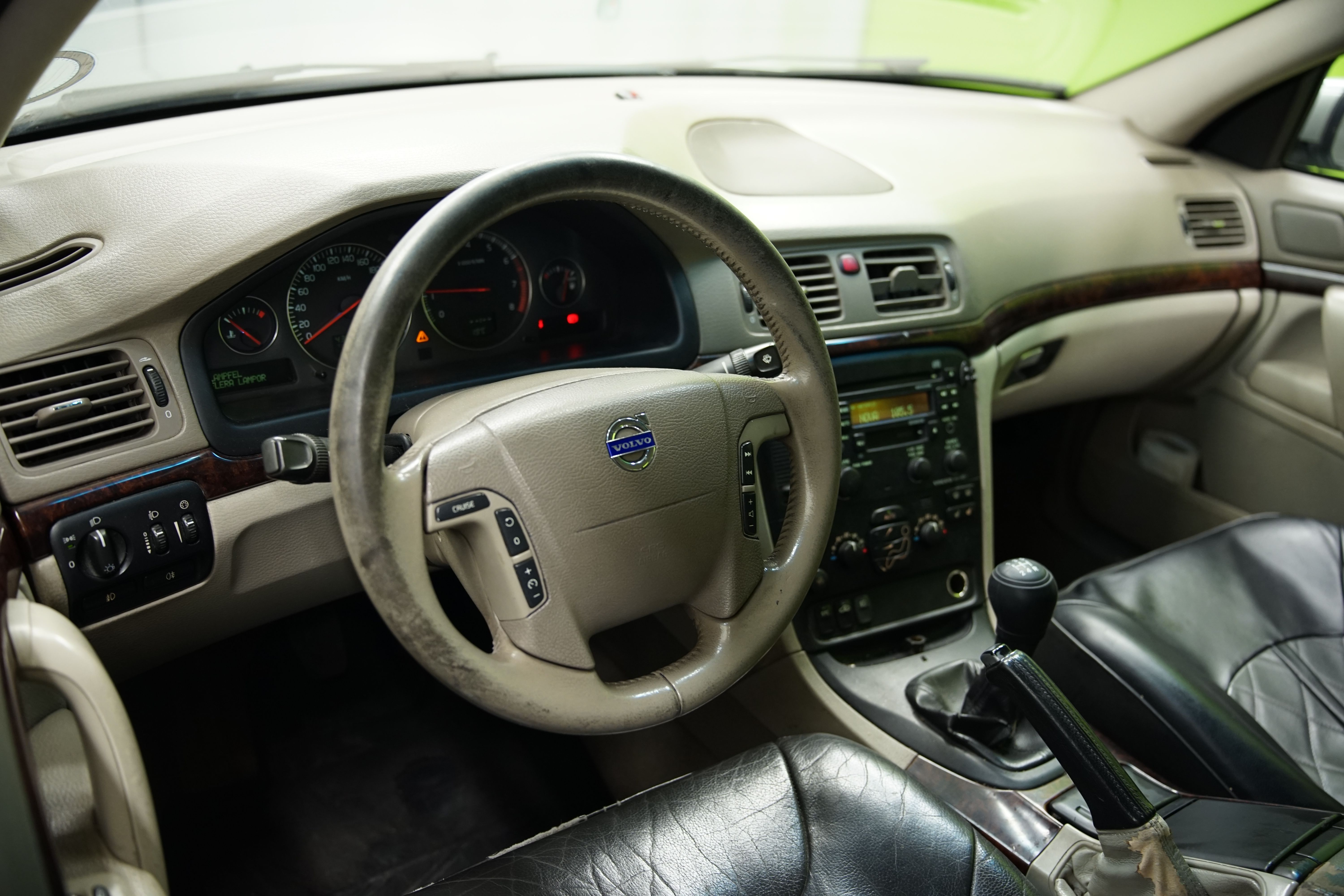 Volvo S80 2004