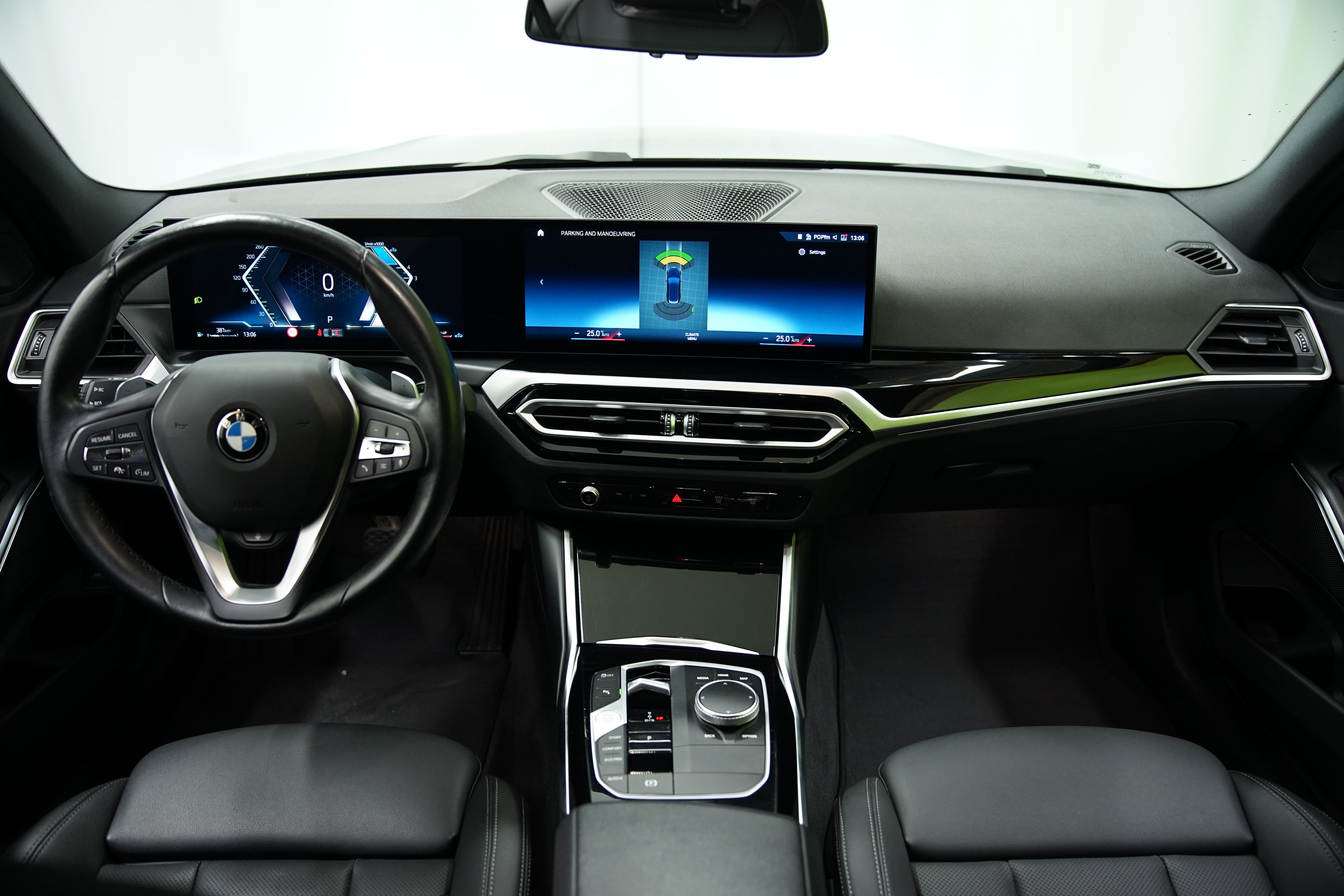 BMW 320 2023