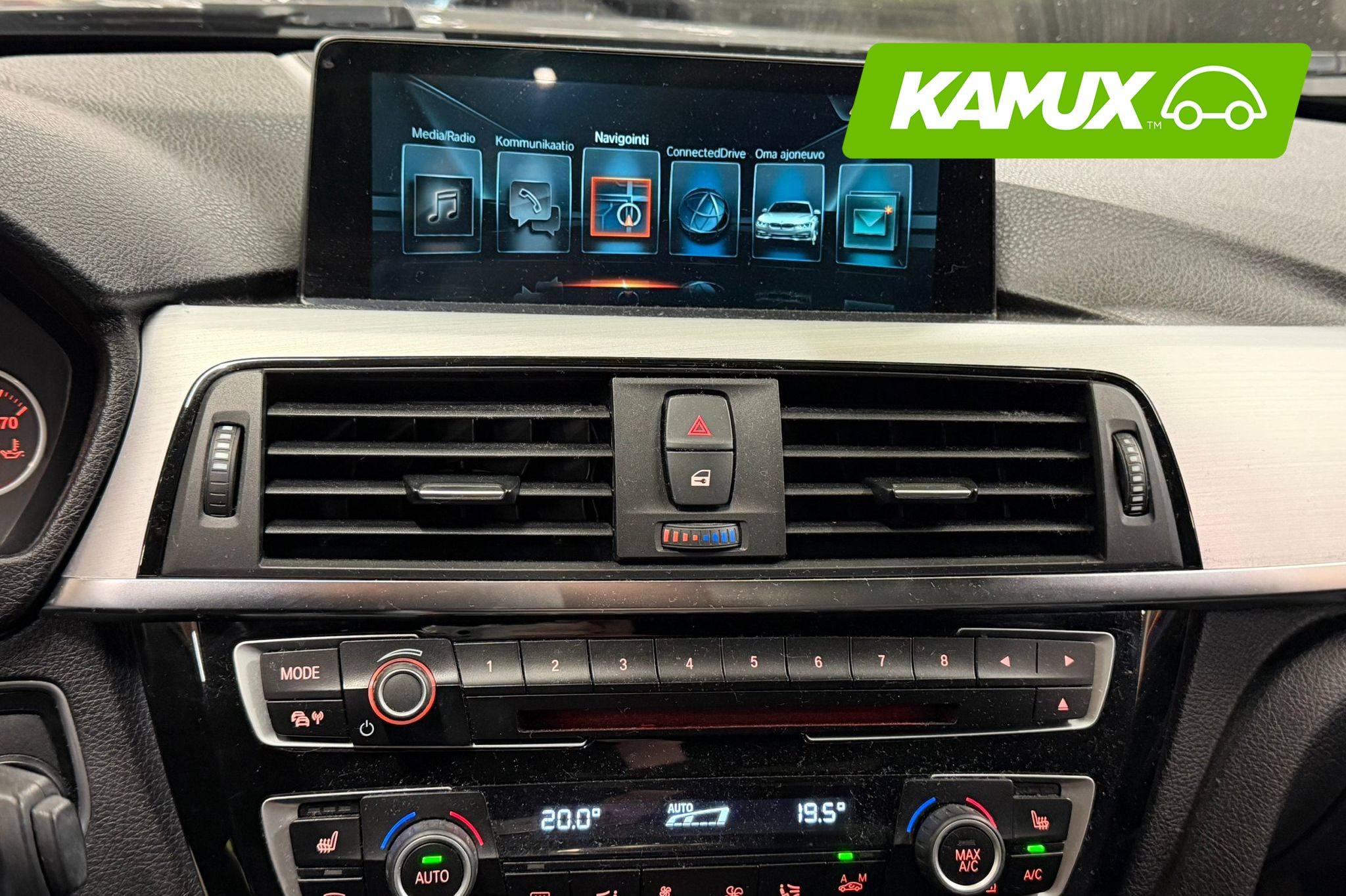 BMW 330 2017