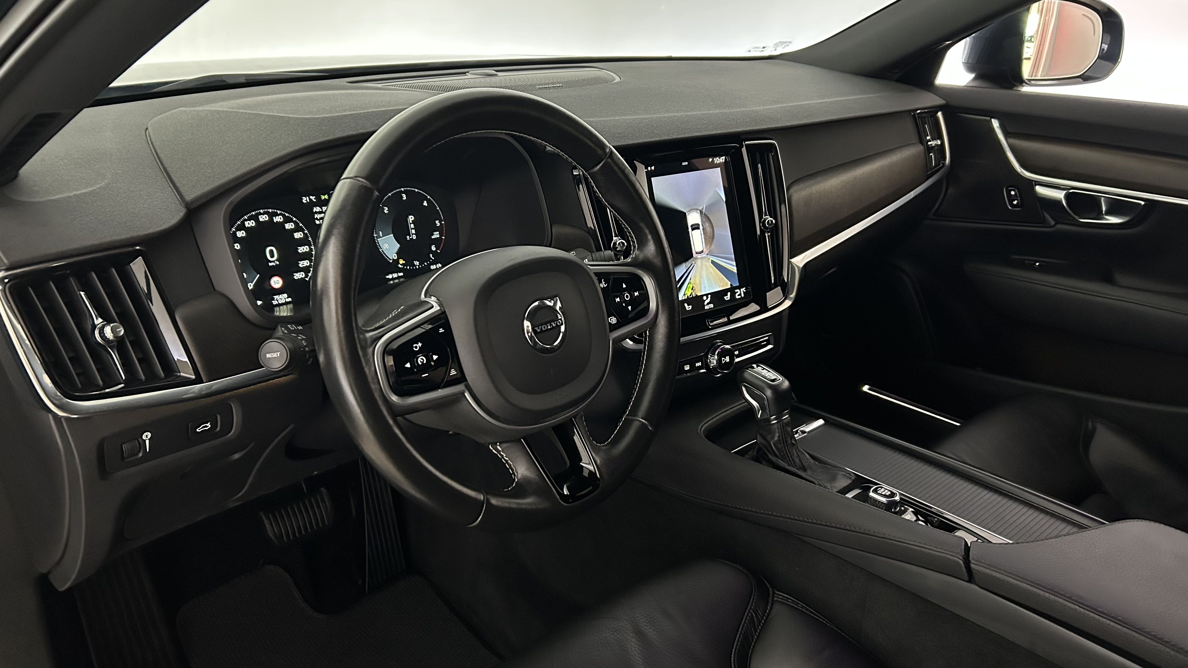 Volvo V90 Cross Country 2020