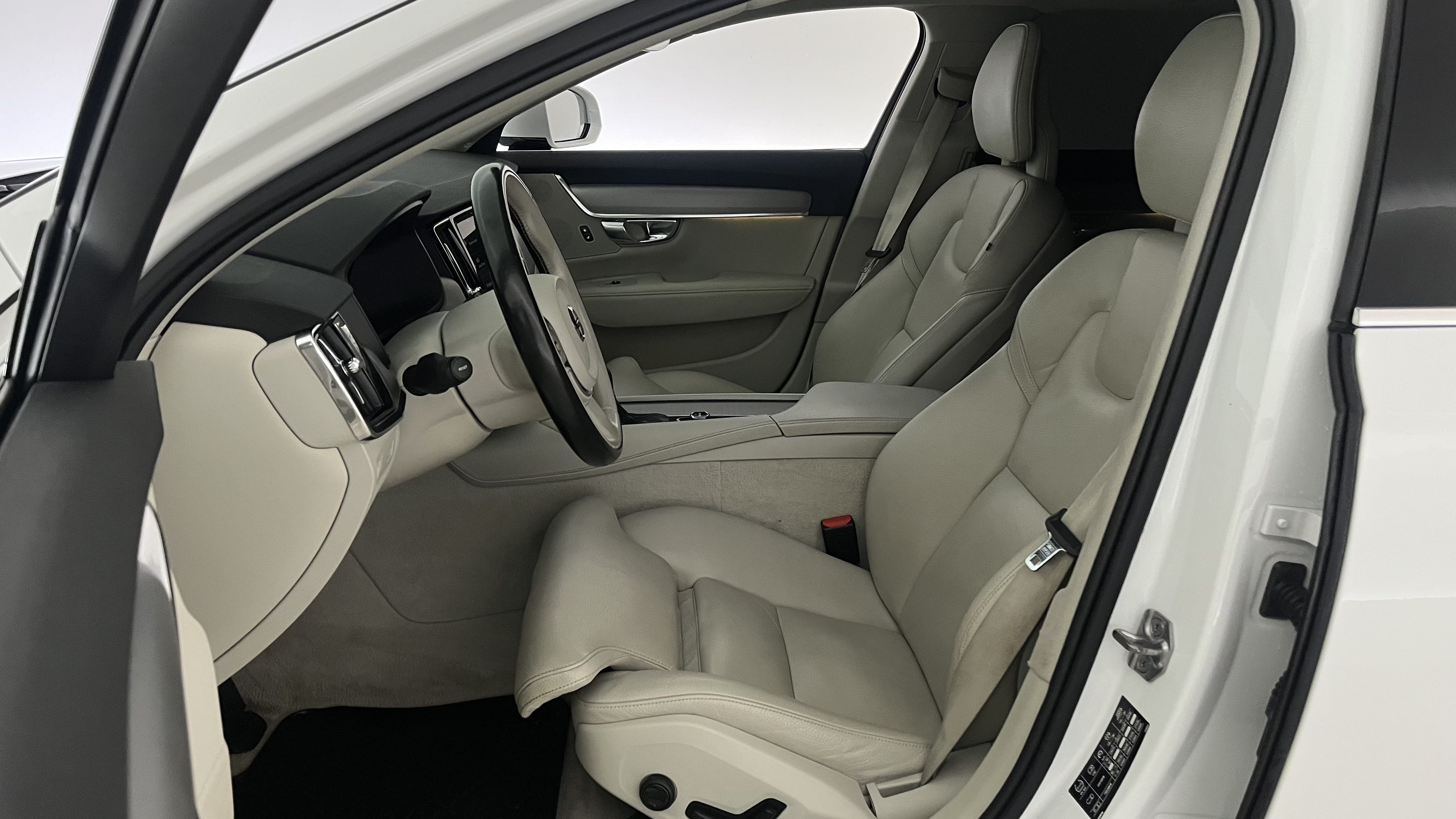 Volvo V90 2017