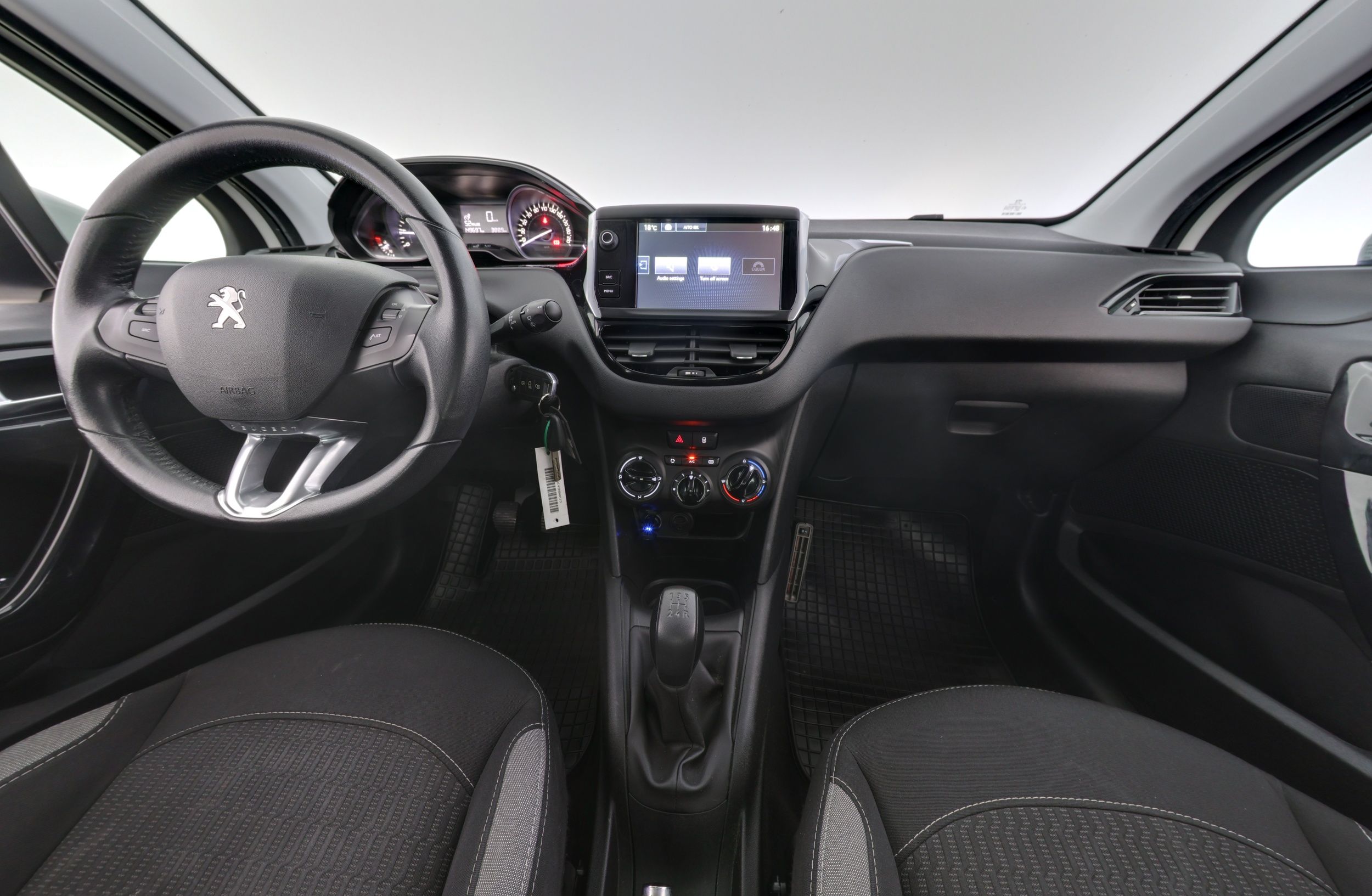 Peugeot 208 2016