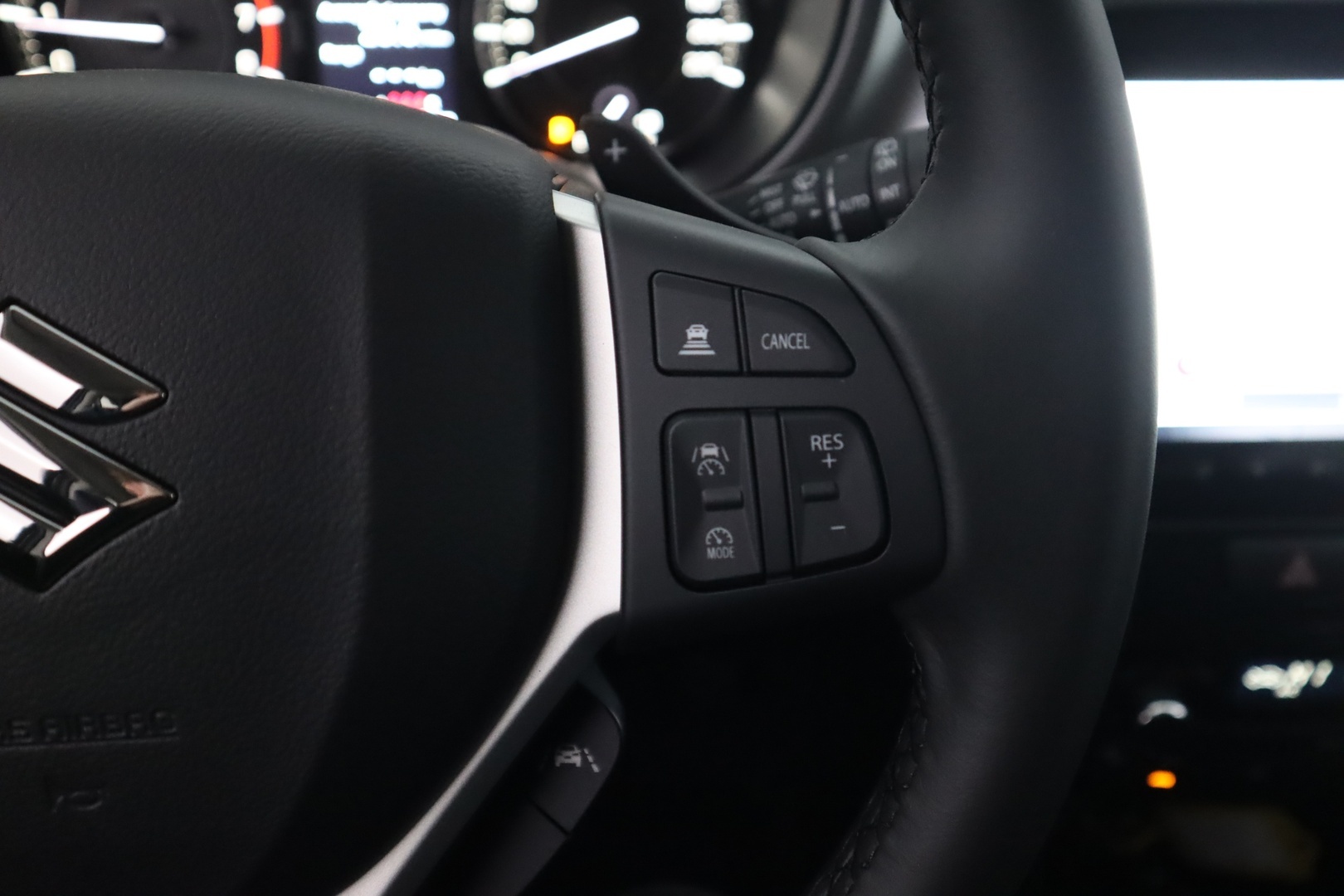 SUZUKI Vitara 2025