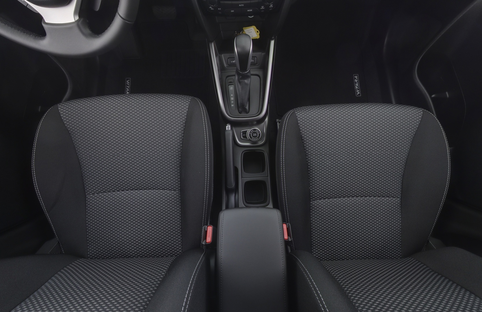 SUZUKI Vitara 2025