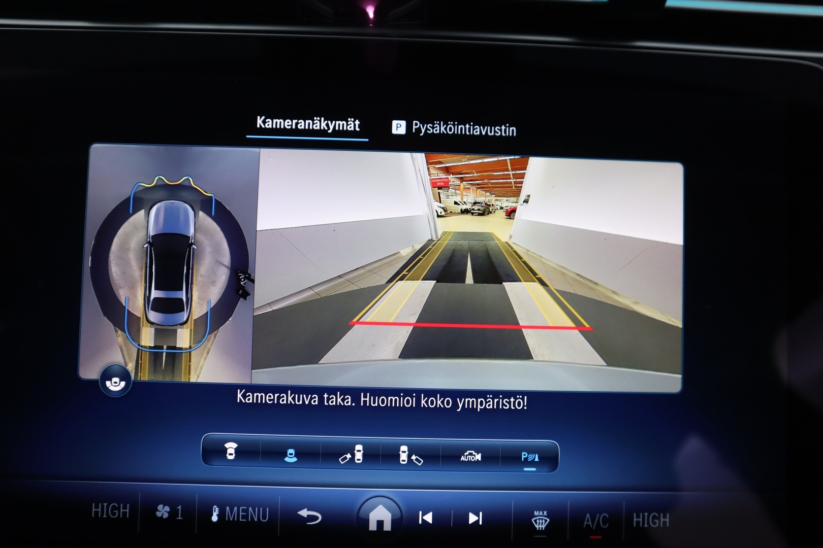 MERCEDES-BENZ E 2025