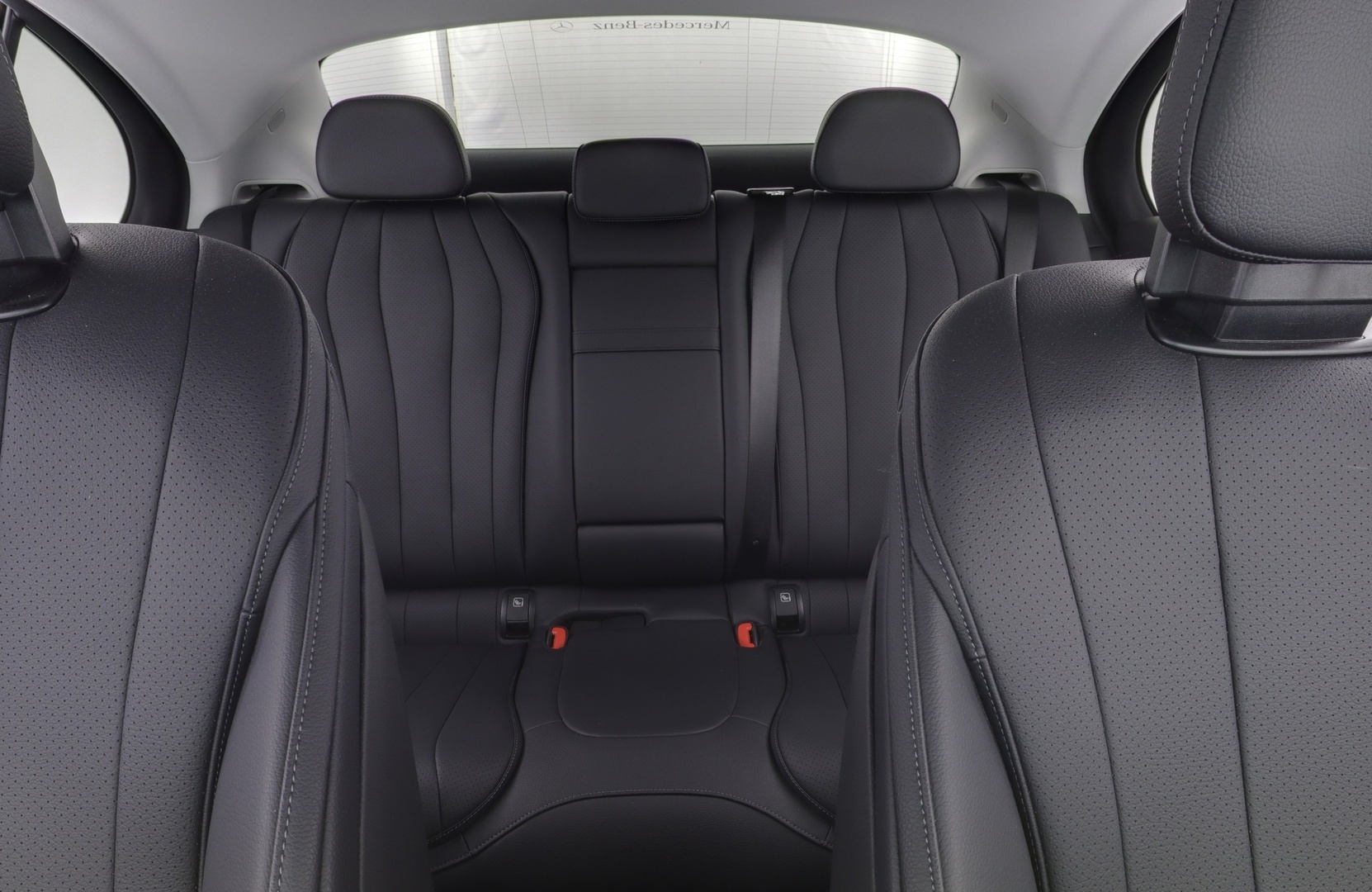 MERCEDES-BENZ E 2025