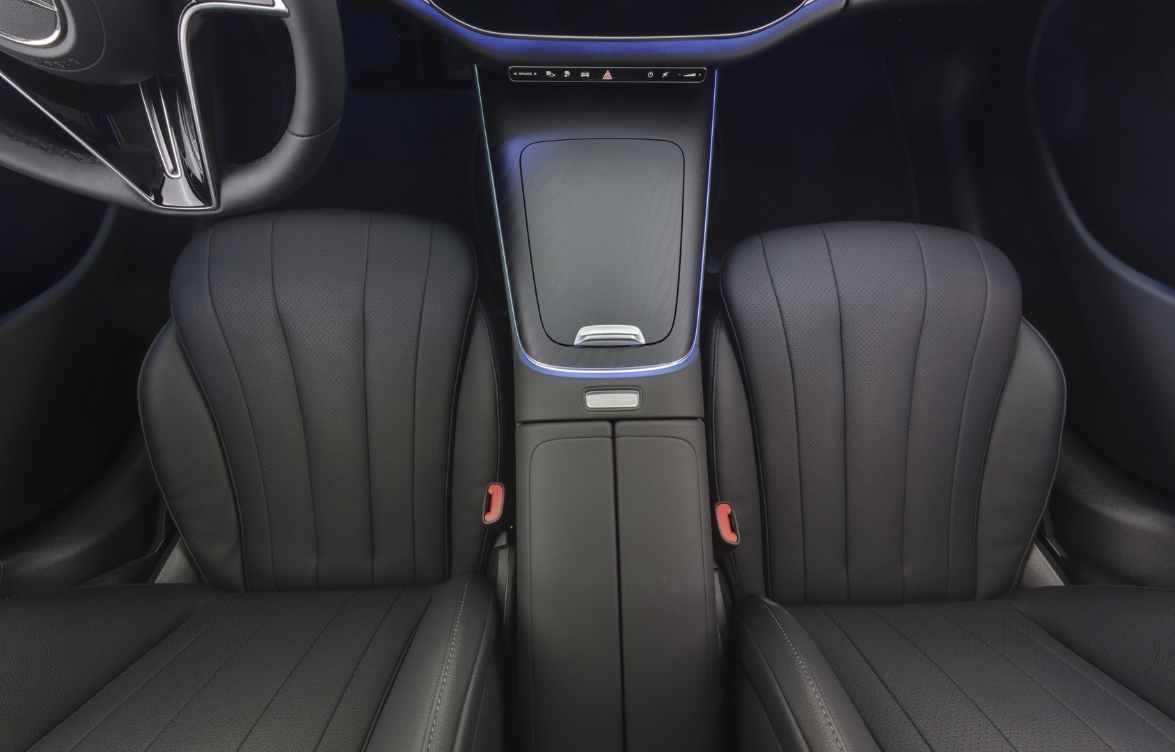 MERCEDES-BENZ E 2025