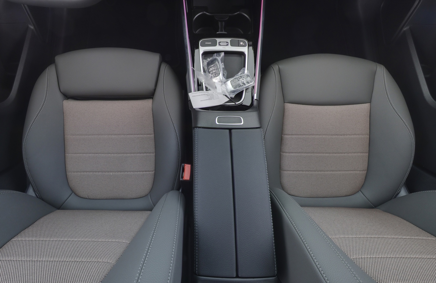 MERCEDES-BENZ EQB 2025