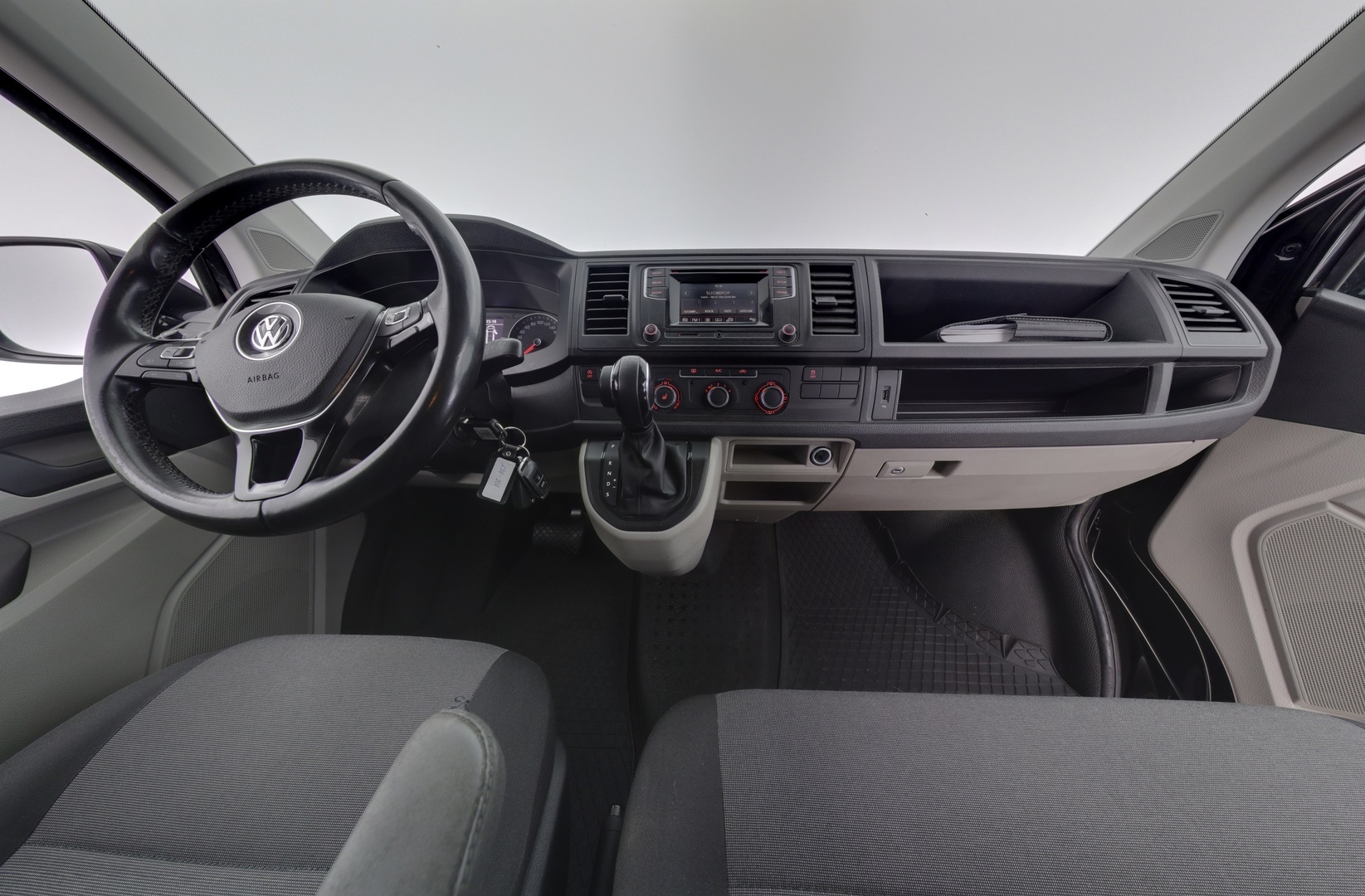 VOLKSWAGEN Transporter 2018