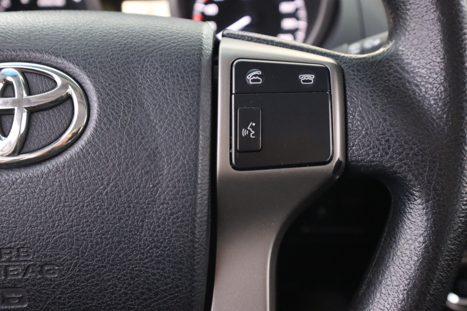 TOYOTA Land Cruiser 2010