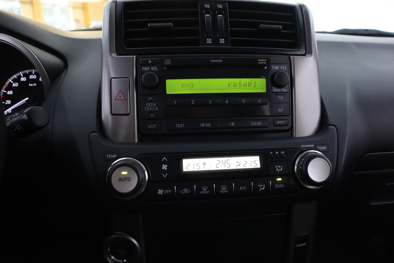TOYOTA Land Cruiser 2010