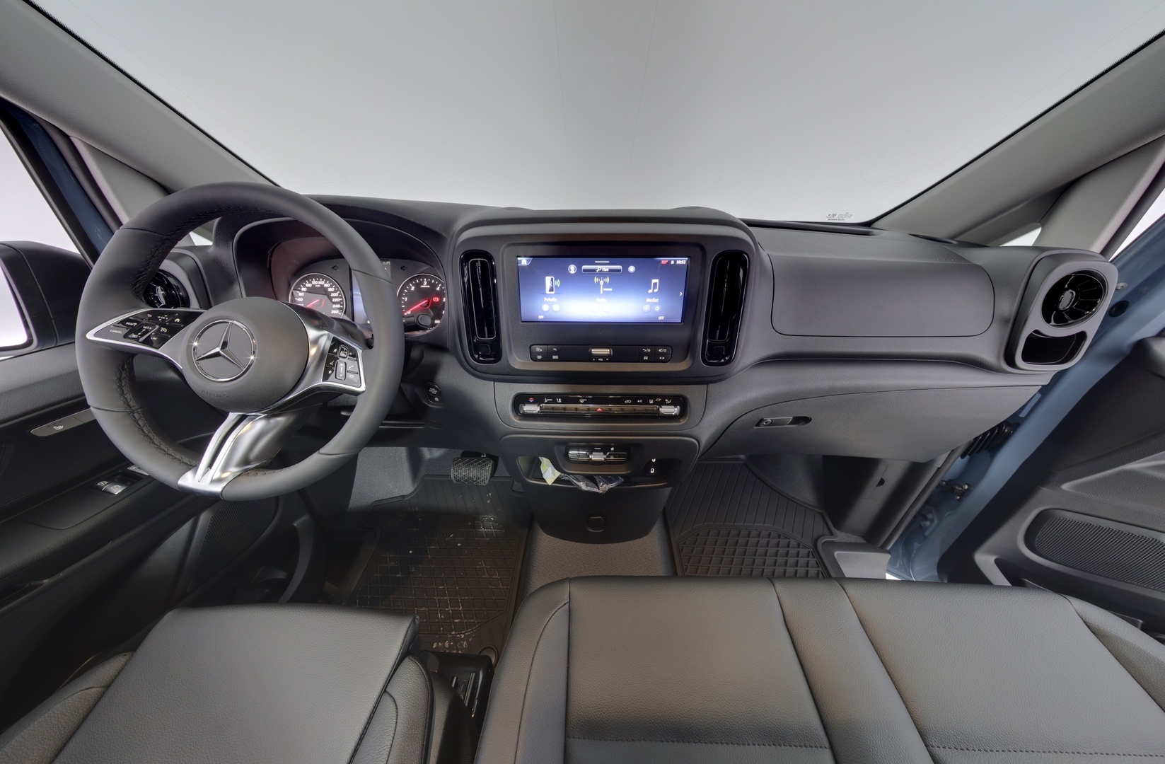 MERCEDES-BENZ Vito 2025