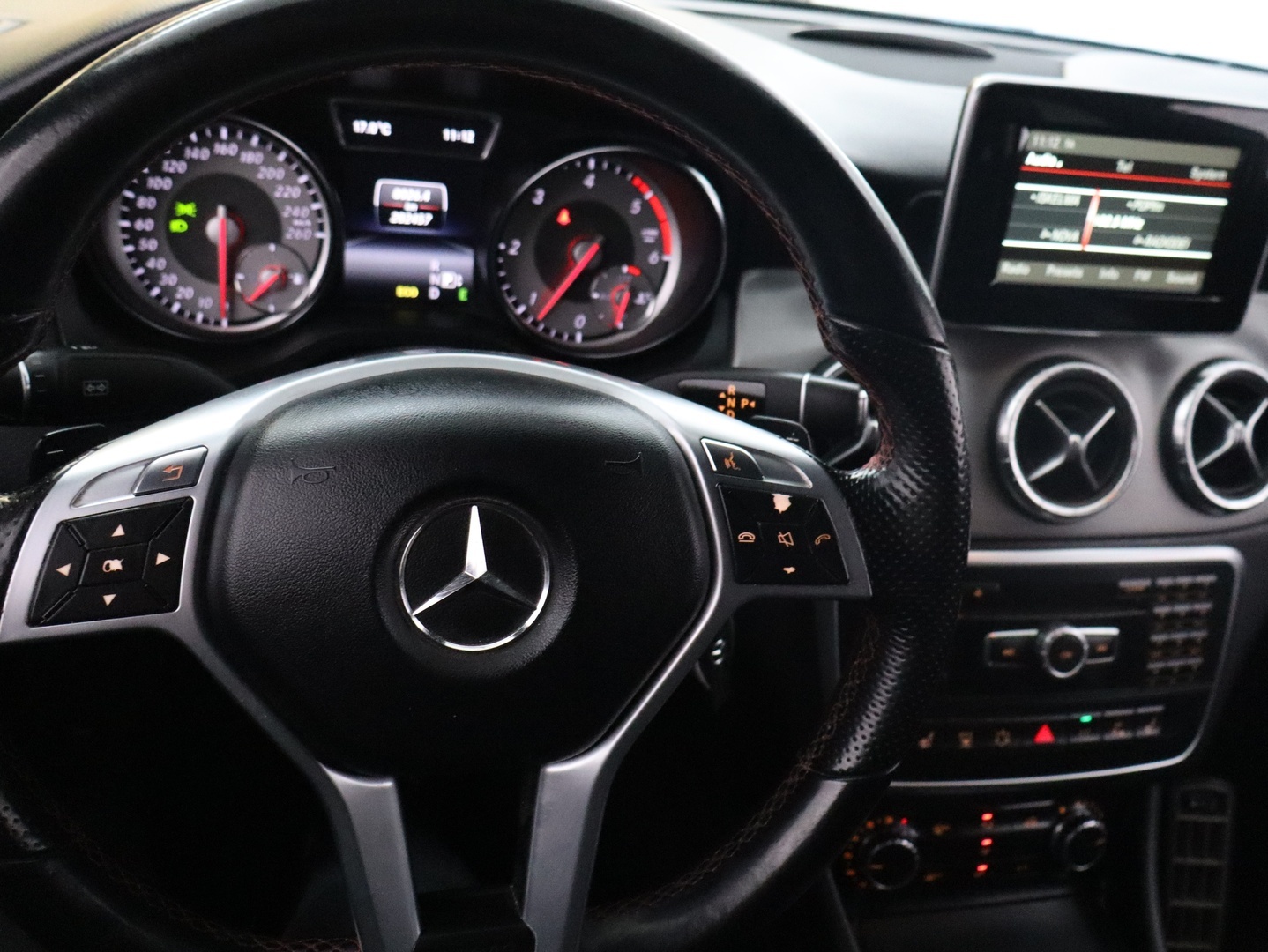 MERCEDES-BENZ CLA 2013