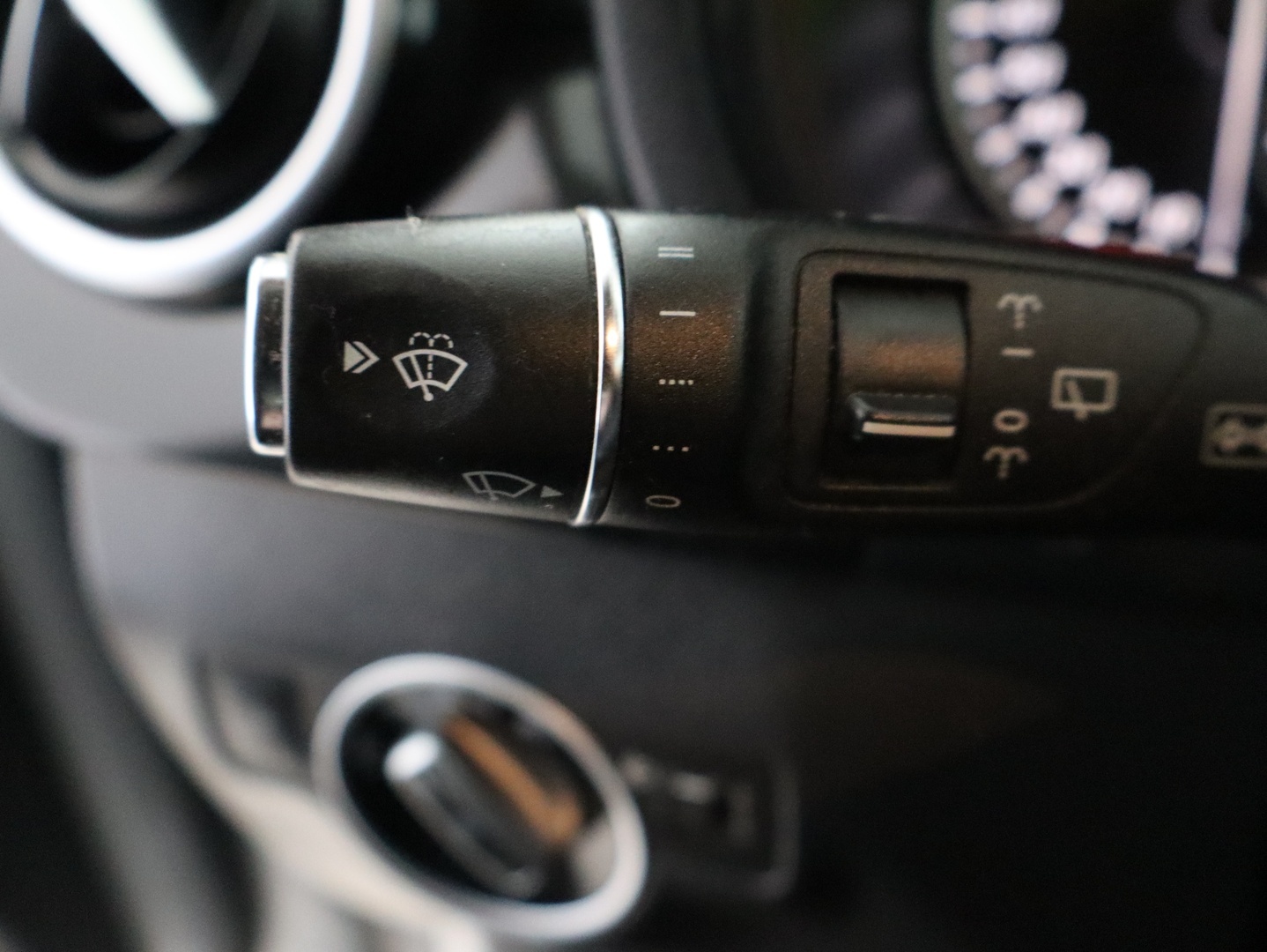 MERCEDES-BENZ B 2012