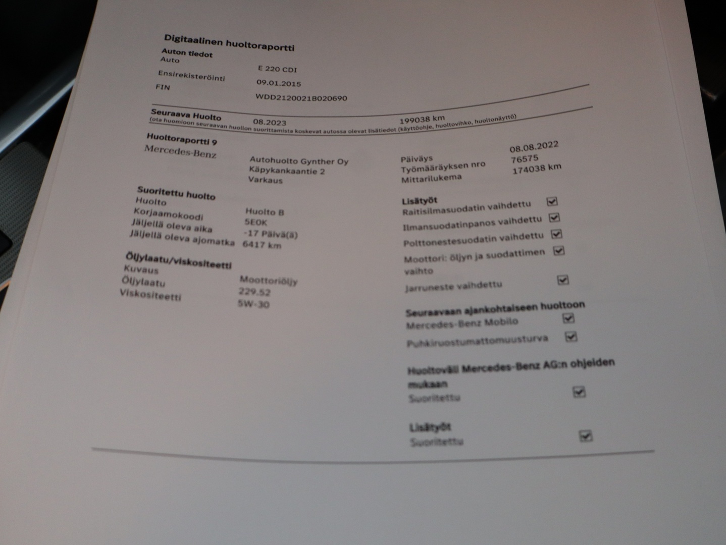 MERCEDES-BENZ E 2015