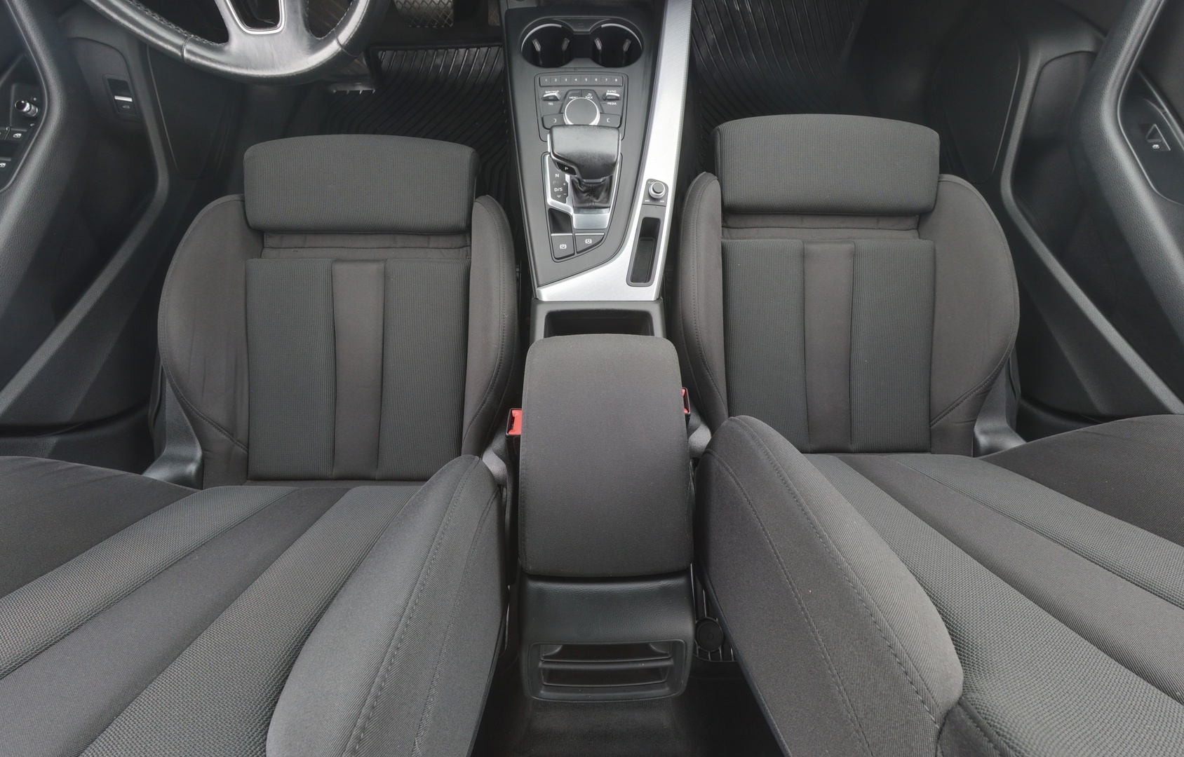 AUDI A4 2018