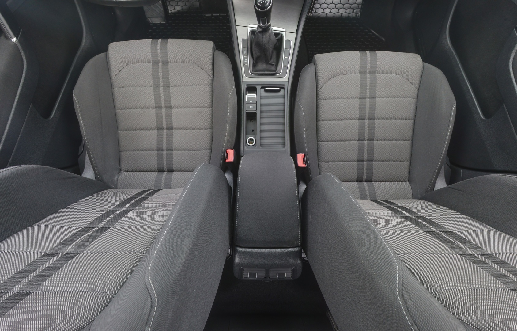 VOLKSWAGEN Golf 2013