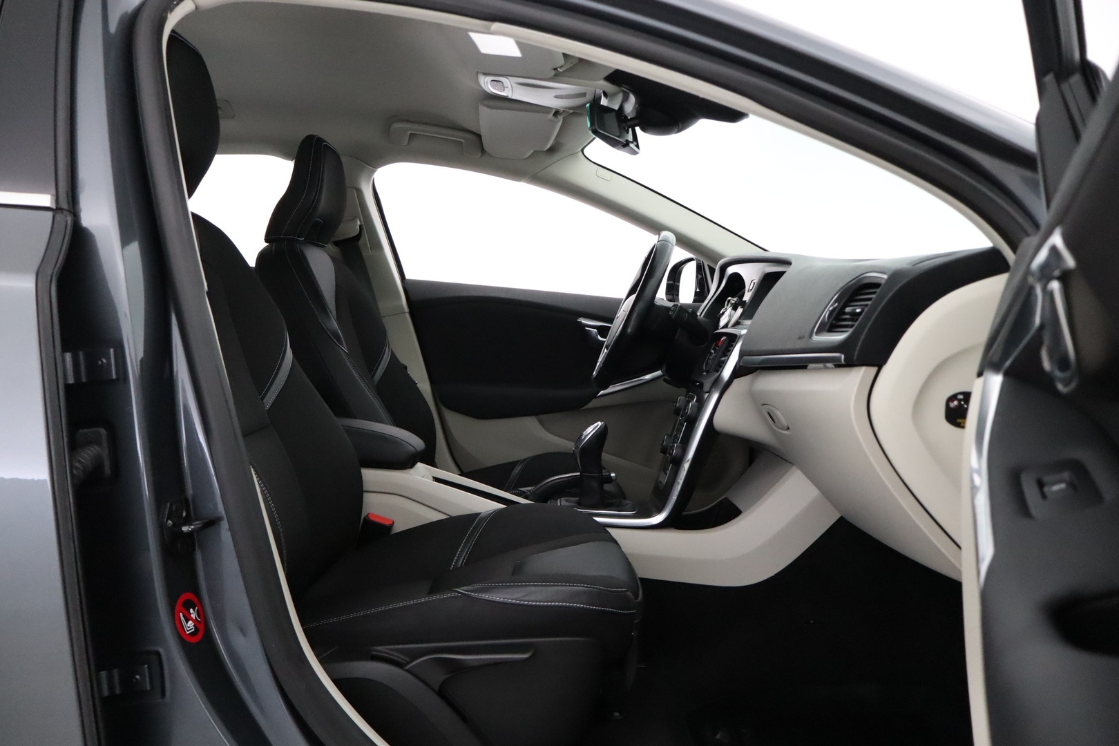 VOLVO V40 2013