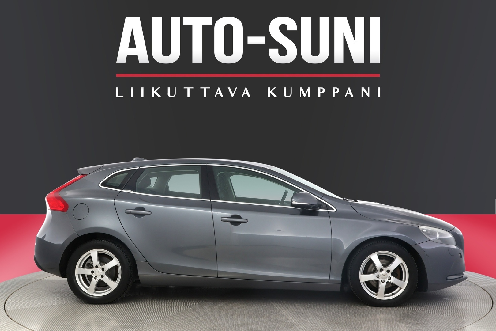 VOLVO V40 2013