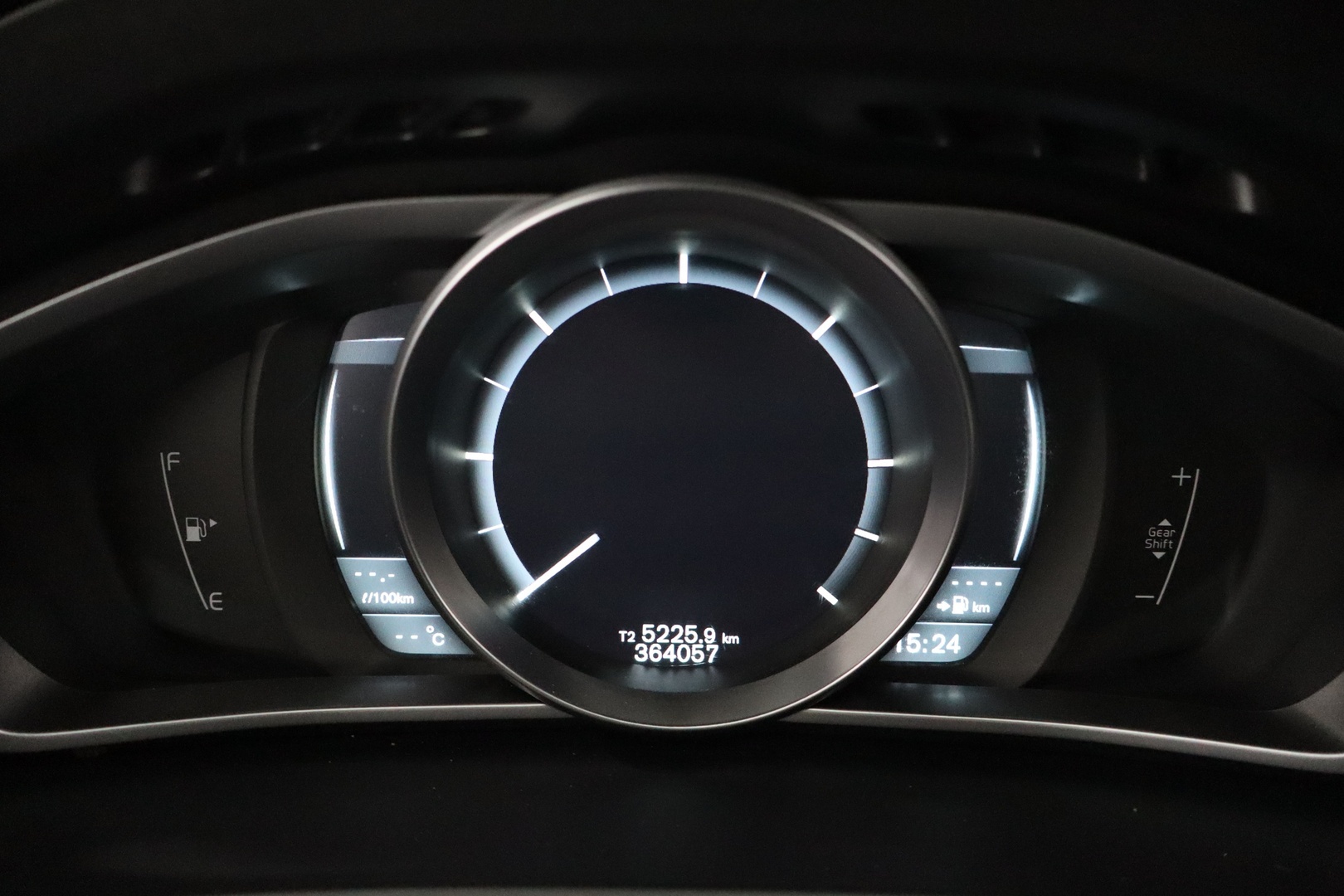 VOLVO V40 2013