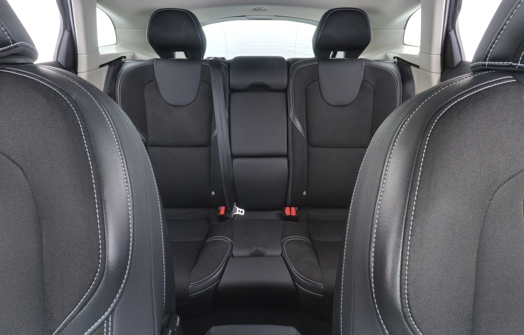 VOLVO V40 2013